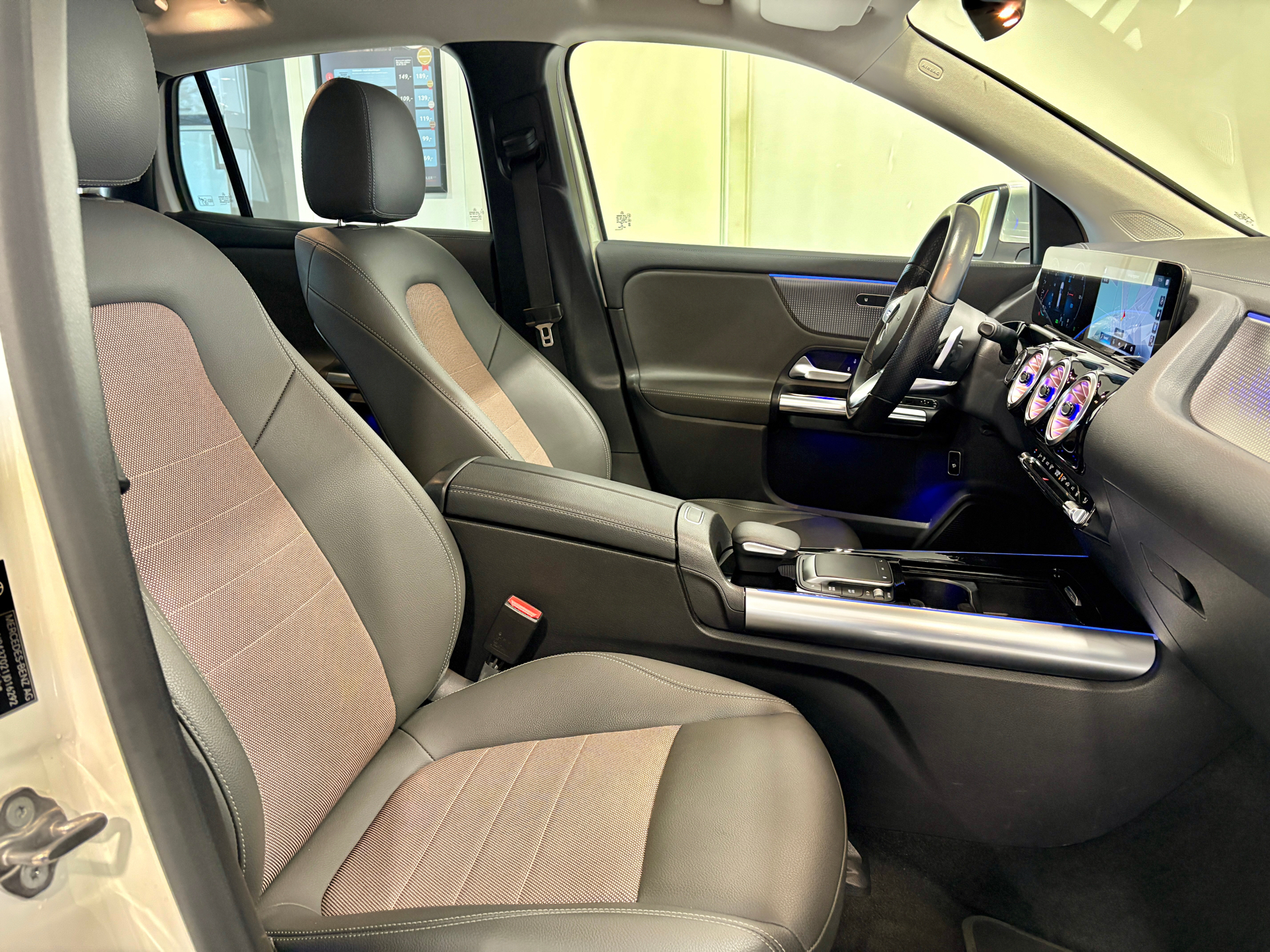 Billede af Mercedes-Benz EQA 250+ EL 190HK 5d Aut.