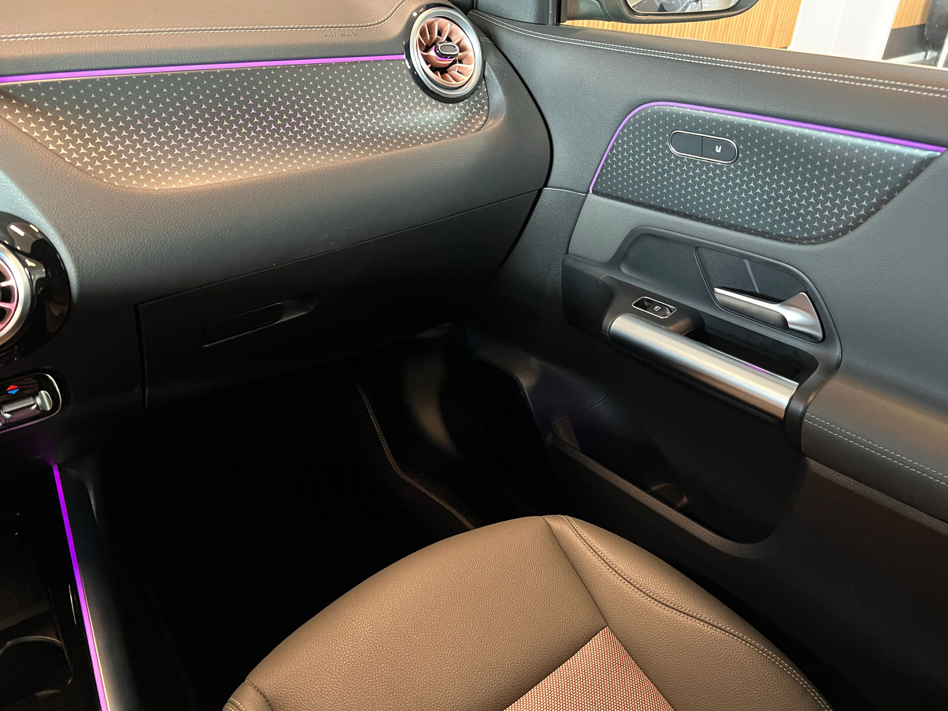 Billede af Mercedes-Benz EQA 250+ EL Progressive 190HK 5d Aut.