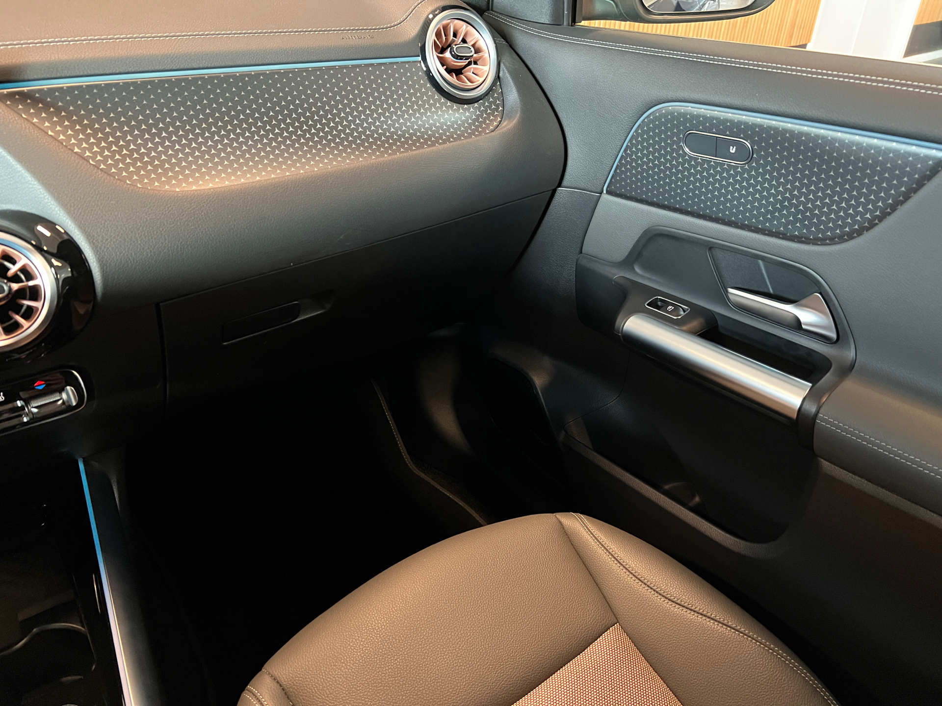 Billede af Mercedes-Benz EQA 250+ EL Progressive 190HK 5d Aut.