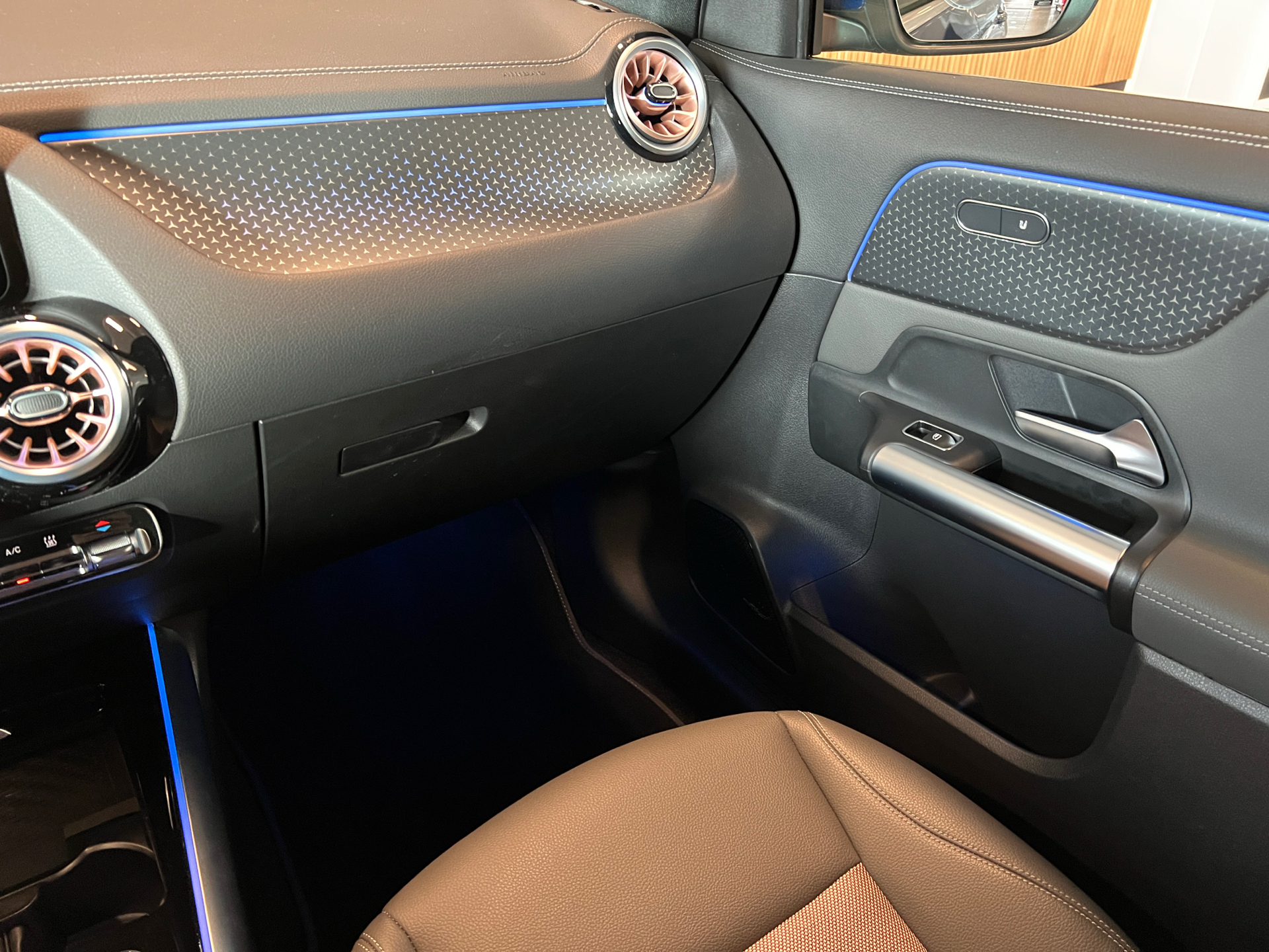 Billede af Mercedes-Benz EQA 250+ EL Progressive 190HK 5d Aut.