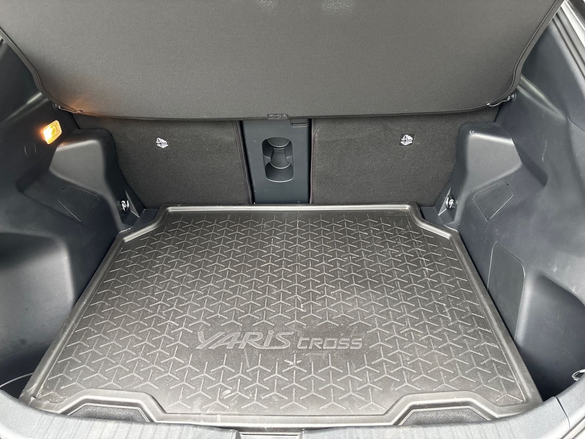 Billede af Toyota Yaris Cross 1,5 Hybrid Style Comfort 116HK 5d Trinl. Gear