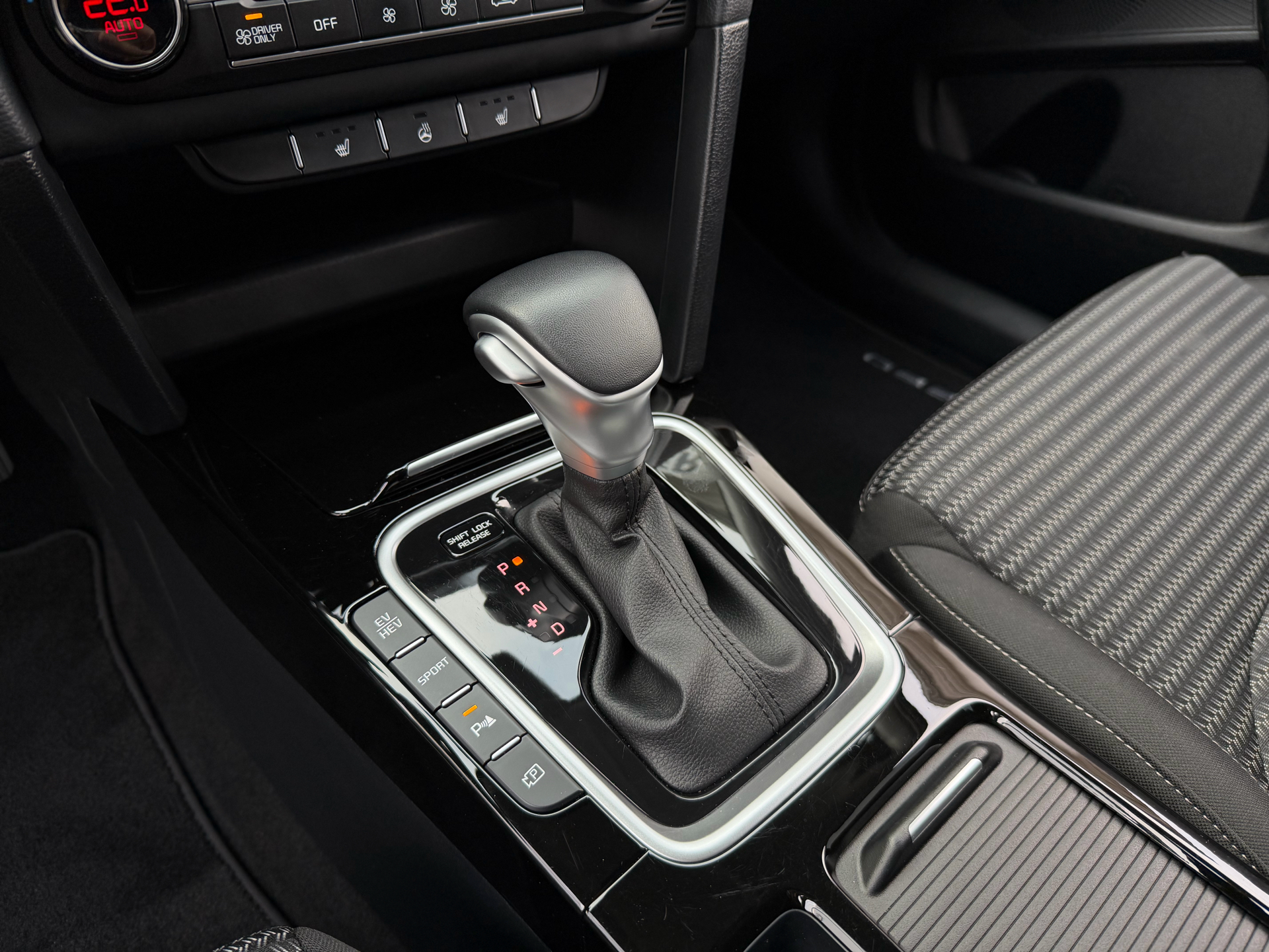 Billede af Kia Ceed SW 1,6 GDI PHEV  Plugin-hybrid Prestige DCT 141HK Stc 6g Aut.
