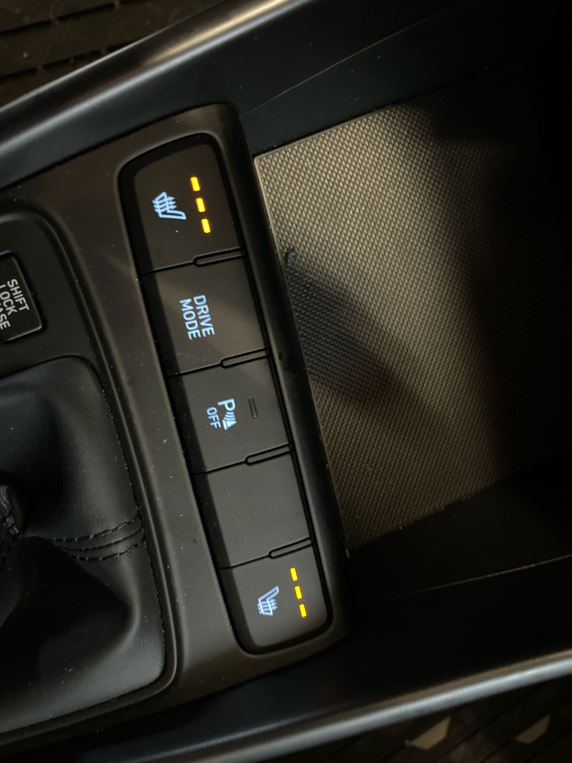 Billede af Hyundai i20 1,0 T-GDI Essential DCT 100HK 5d 7g Aut.