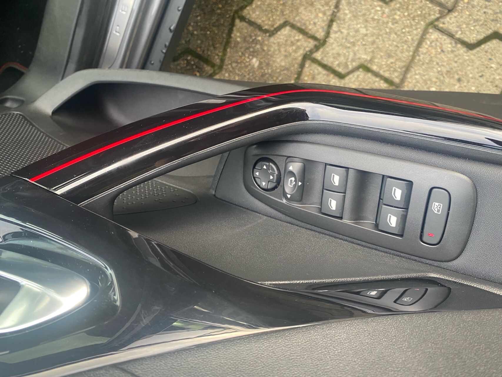 Billede af Peugeot 2008 1,5 BlueHDi GT Line Sky EAT6 120HK 5d 6g Aut.