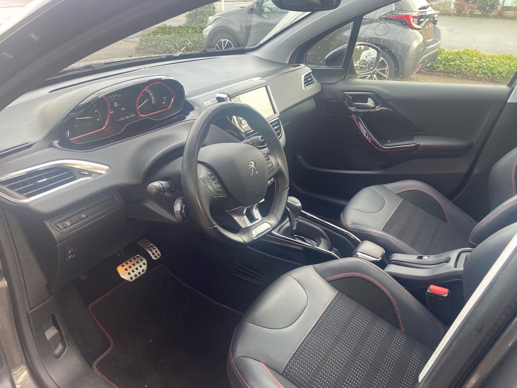 Billede af Peugeot 2008 1,5 BlueHDi GT Line Sky EAT6 120HK 5d 6g Aut.