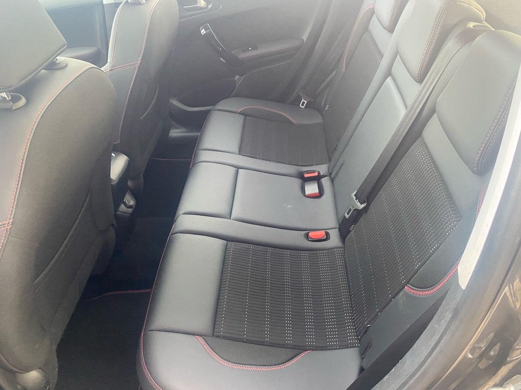 Billede af Peugeot 2008 1,5 BlueHDi GT Line Sky EAT6 120HK 5d 6g Aut.