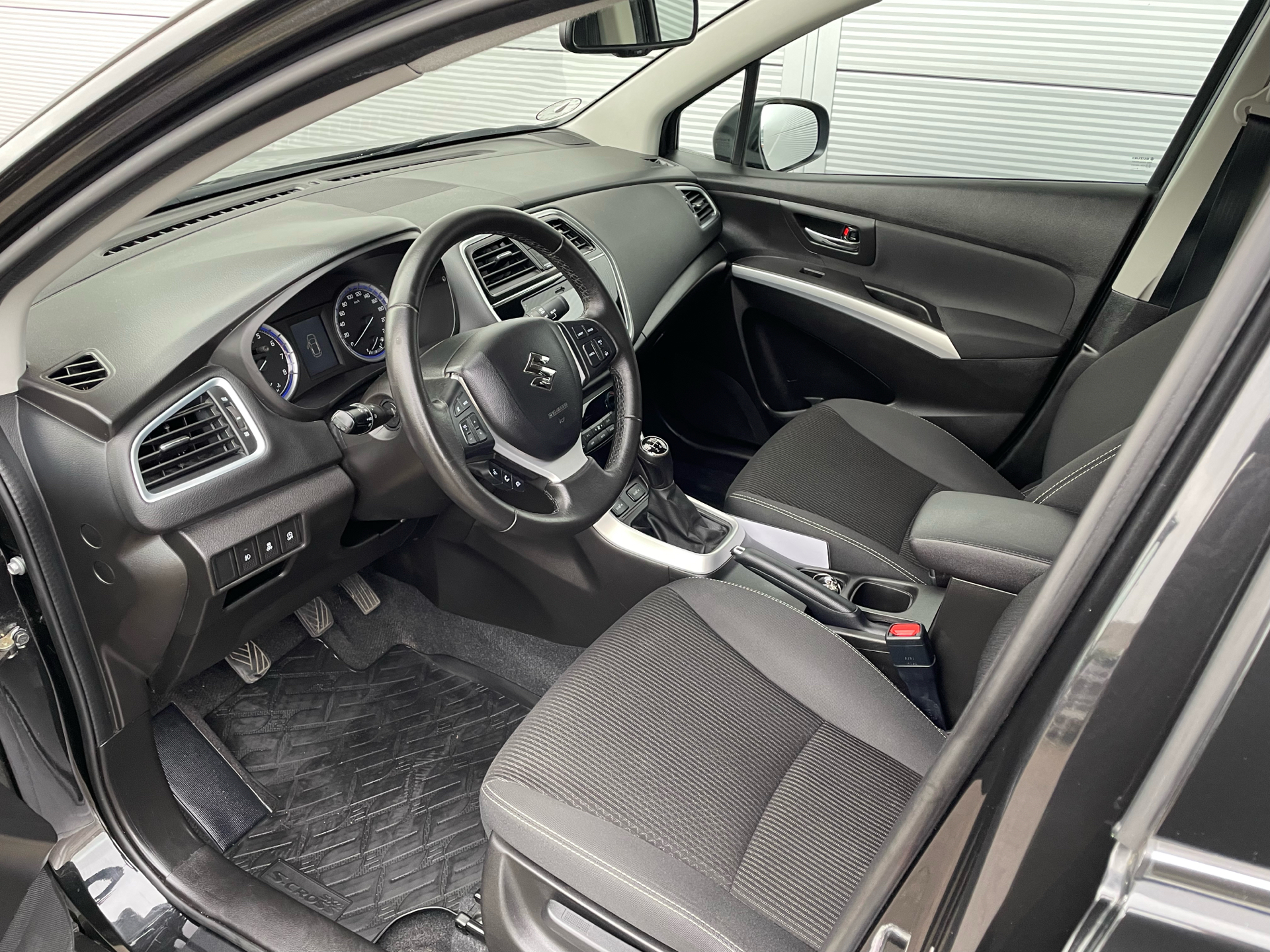 Billede af Suzuki S-Cross 1,0 Boosterjet Active 112HK 5d