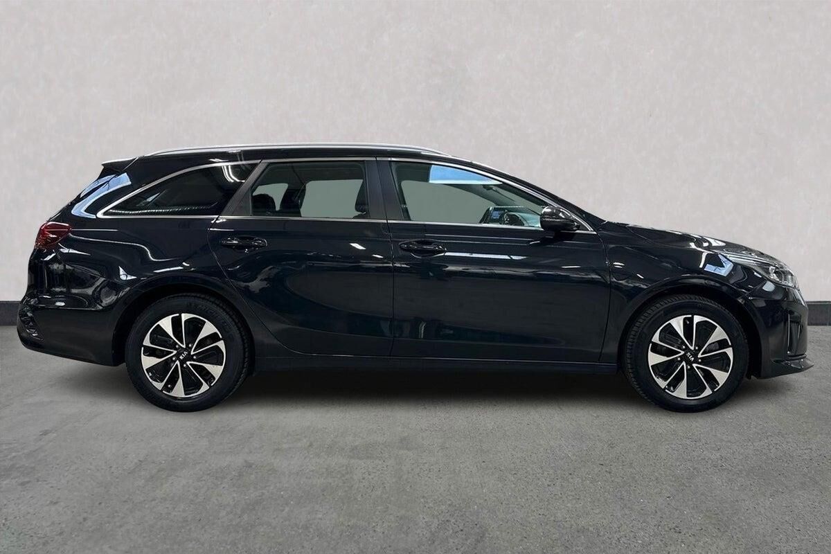 Billede af Kia Ceed SW 1,6 GDI PHEV  Plugin-hybrid Prestige DCT 141HK Stc 6g Aut.