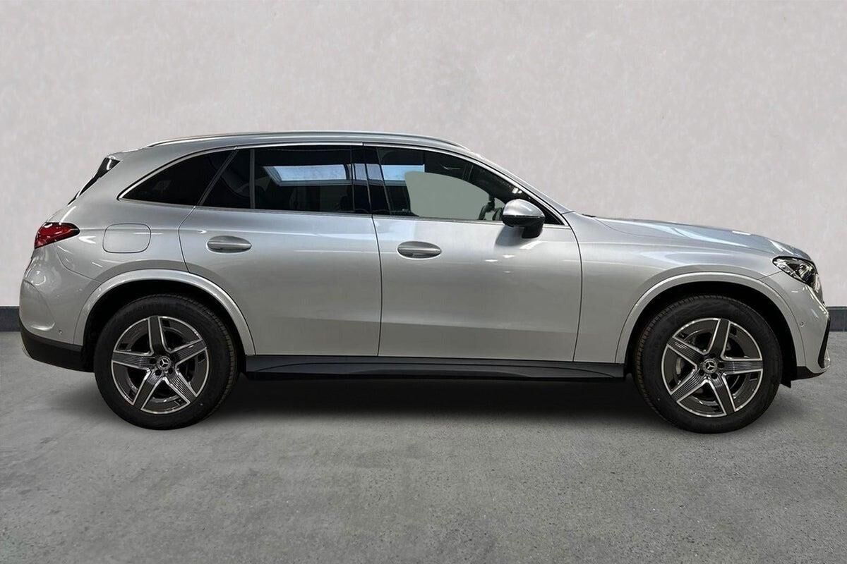 Billede af Mercedes-Benz GLC300 e 2,0 Plugin-hybrid AMG Advance Plus 4Matic 9G-Tronic 313HK 5d 9g Aut.