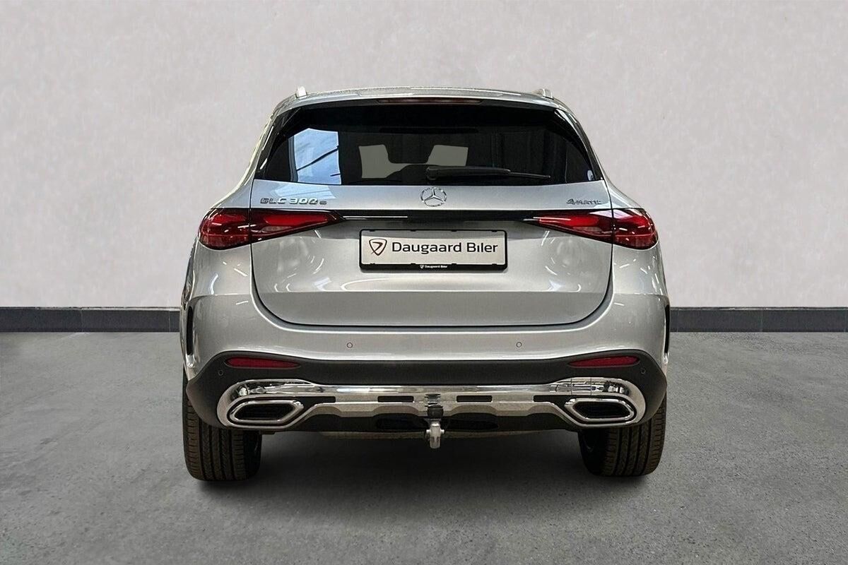Billede af Mercedes-Benz GLC300 e 2,0 Plugin-hybrid AMG Advance Plus 4Matic 9G-Tronic 313HK 5d 9g Aut.