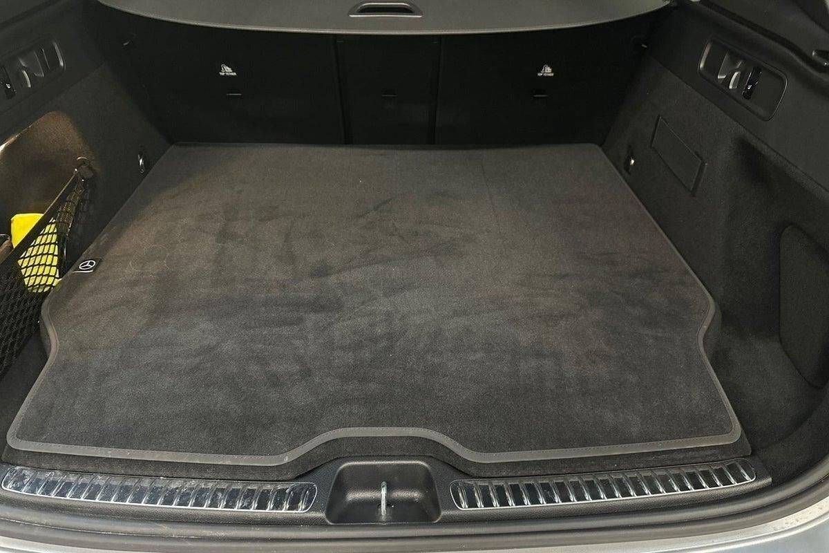 Billede af Mercedes-Benz GLC300 e 2,0 Plugin-hybrid AMG Advance Plus 4Matic 9G-Tronic 313HK 5d 9g Aut.