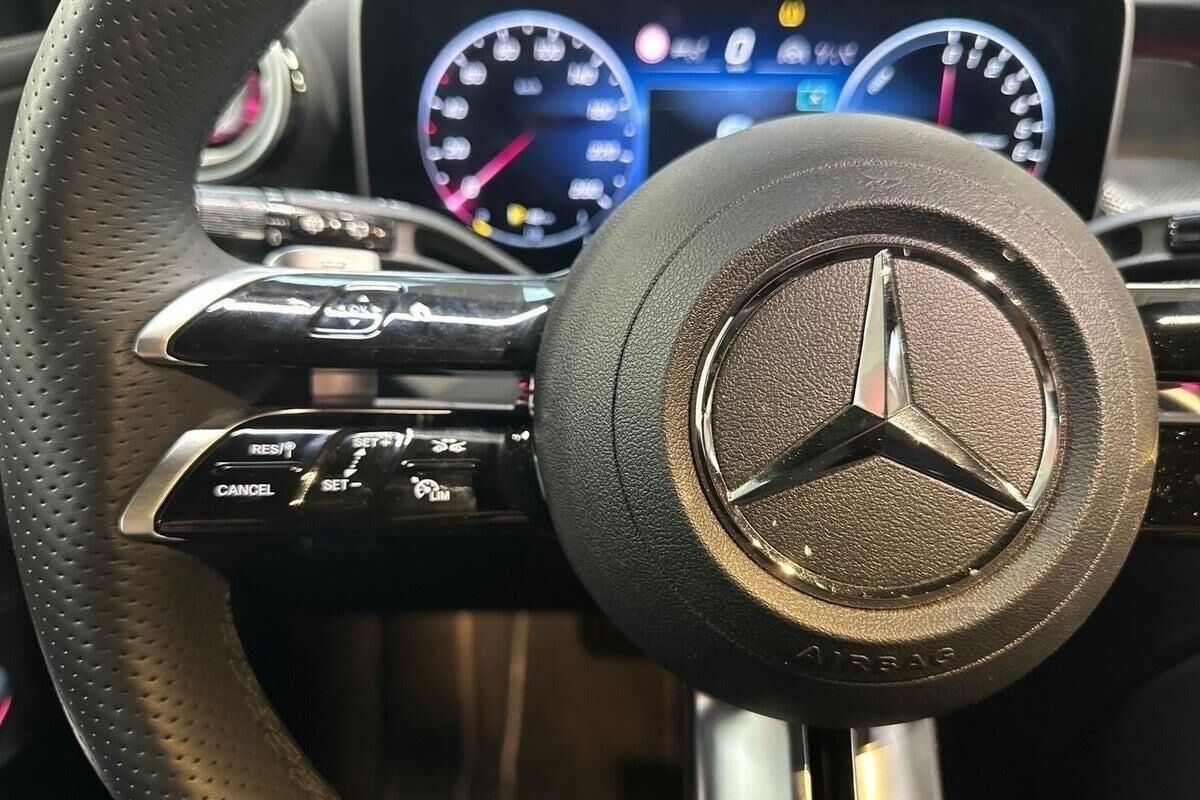 Billede af Mercedes-Benz GLC300 e 2,0 Plugin-hybrid AMG Advance Plus 4Matic 9G-Tronic 313HK 5d 9g Aut.