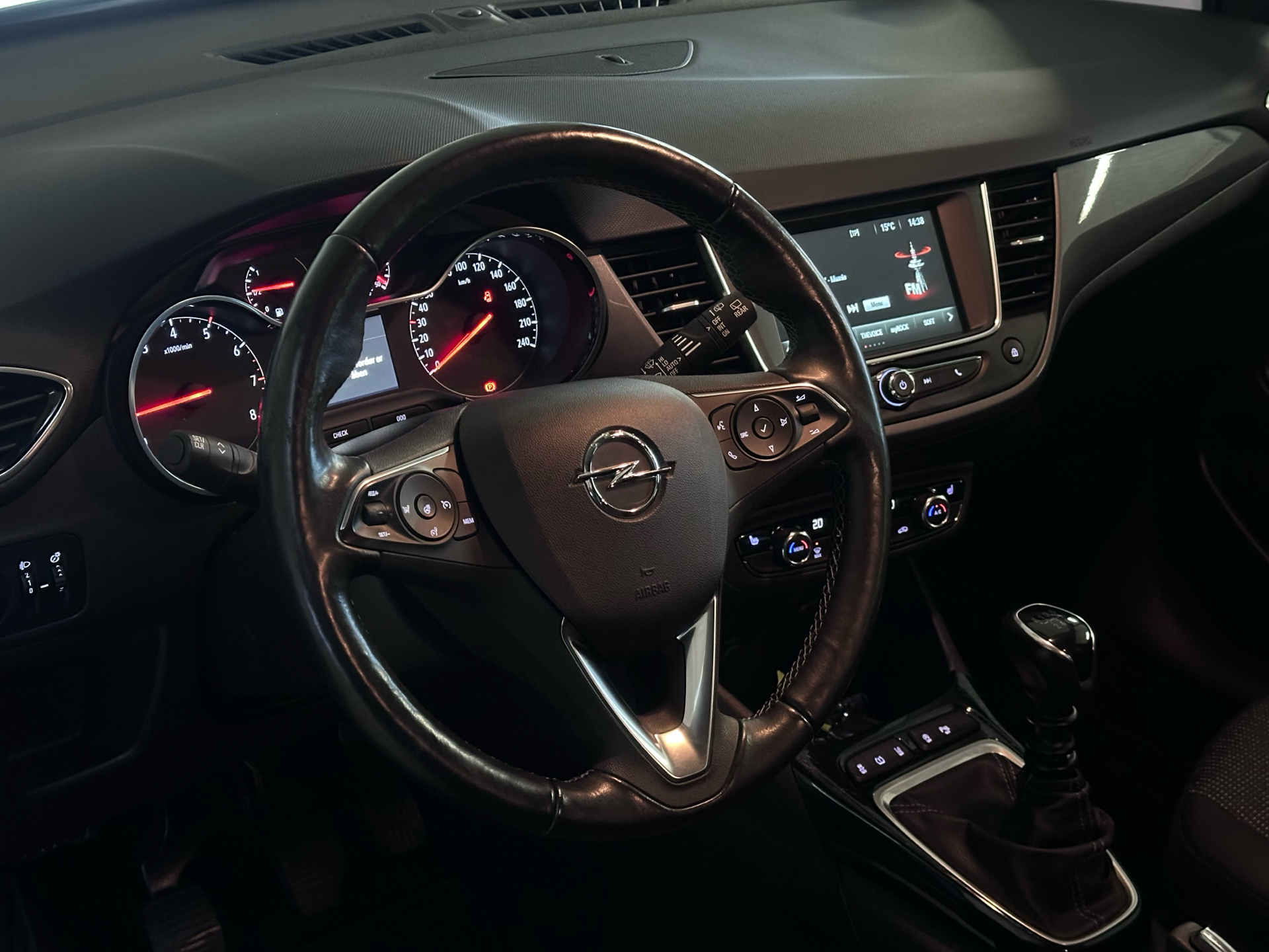 Billede af Opel Crossland 1,2 T Sport 110HK 5d 6g