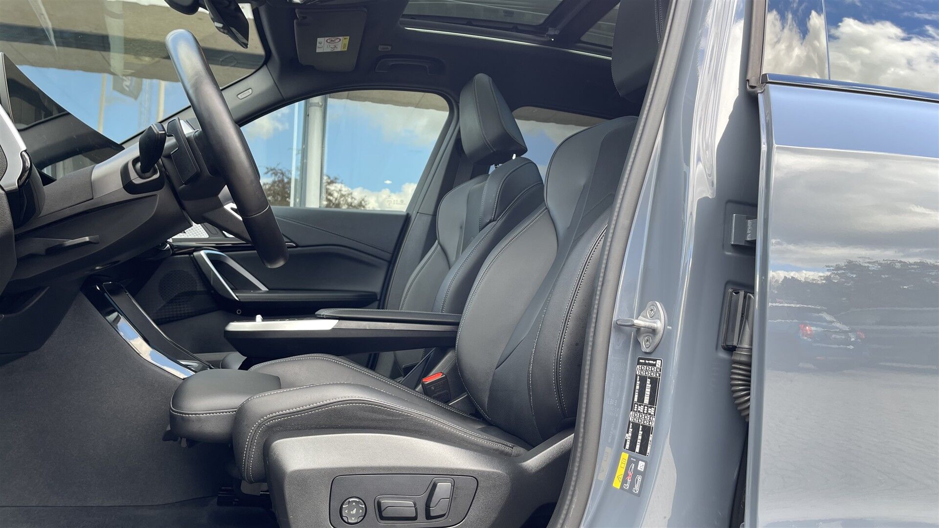 Billede af BMW iX1 xDrive30 Fully Charged M-Sport 313HK 5d Aut. 