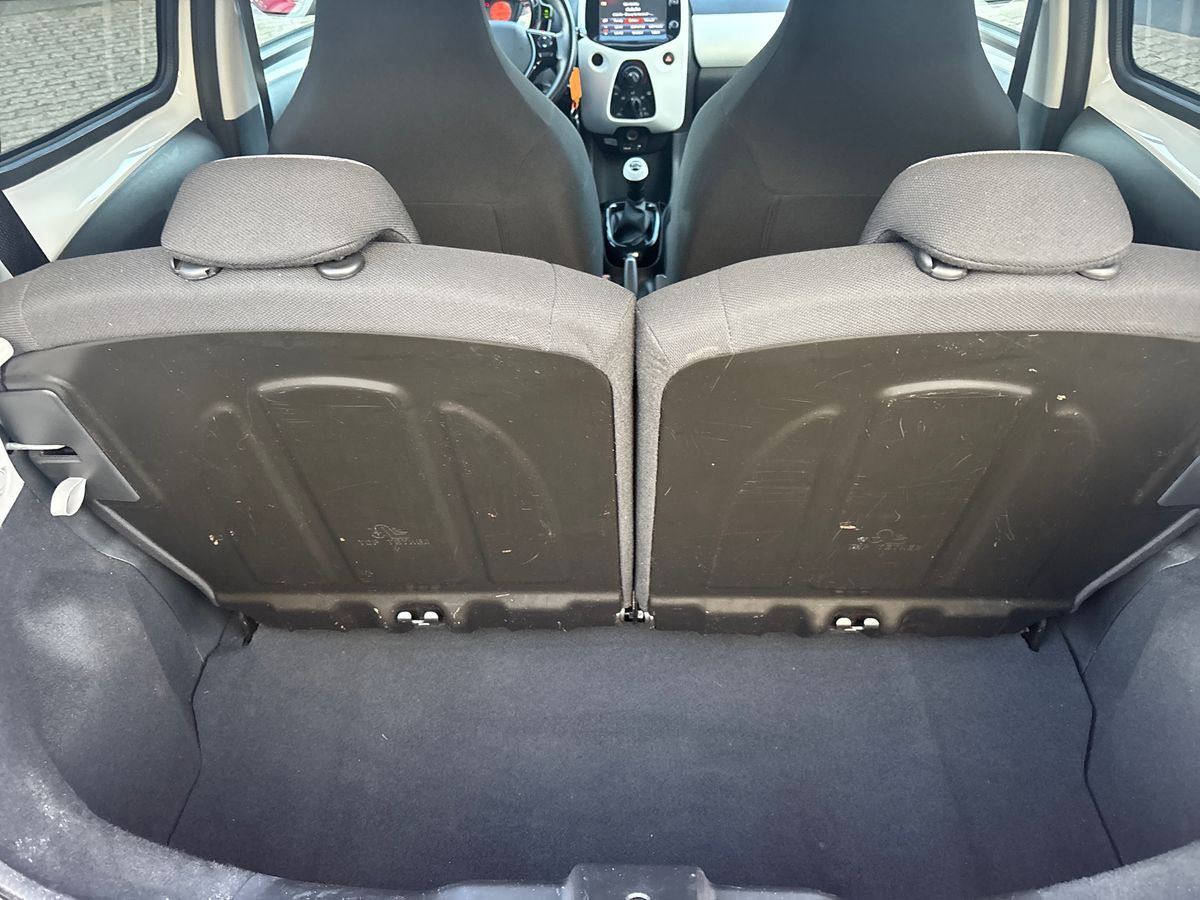 Billede af Peugeot 108 1,0 e-Vti White Edition 69HK 5d