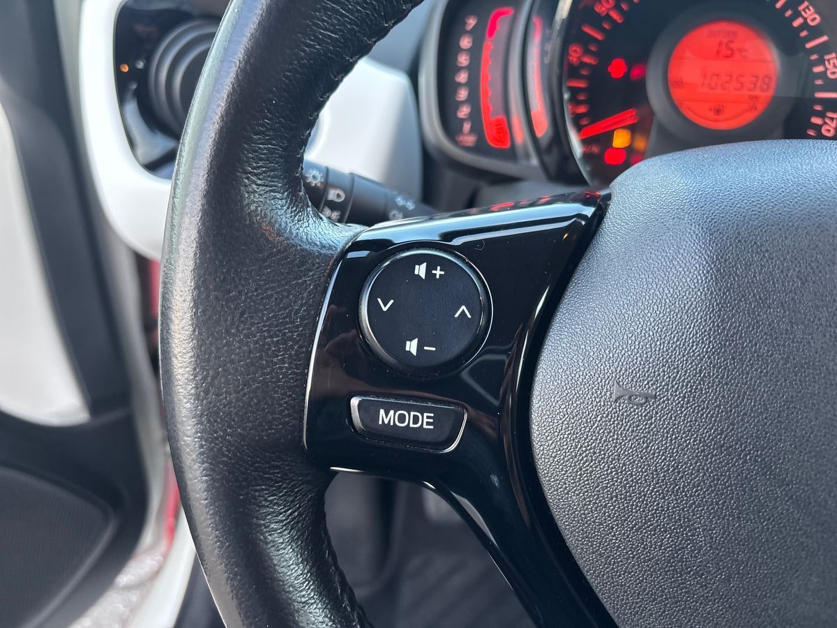 Billede af Peugeot 108 1,0 e-Vti White Edition 69HK 5d