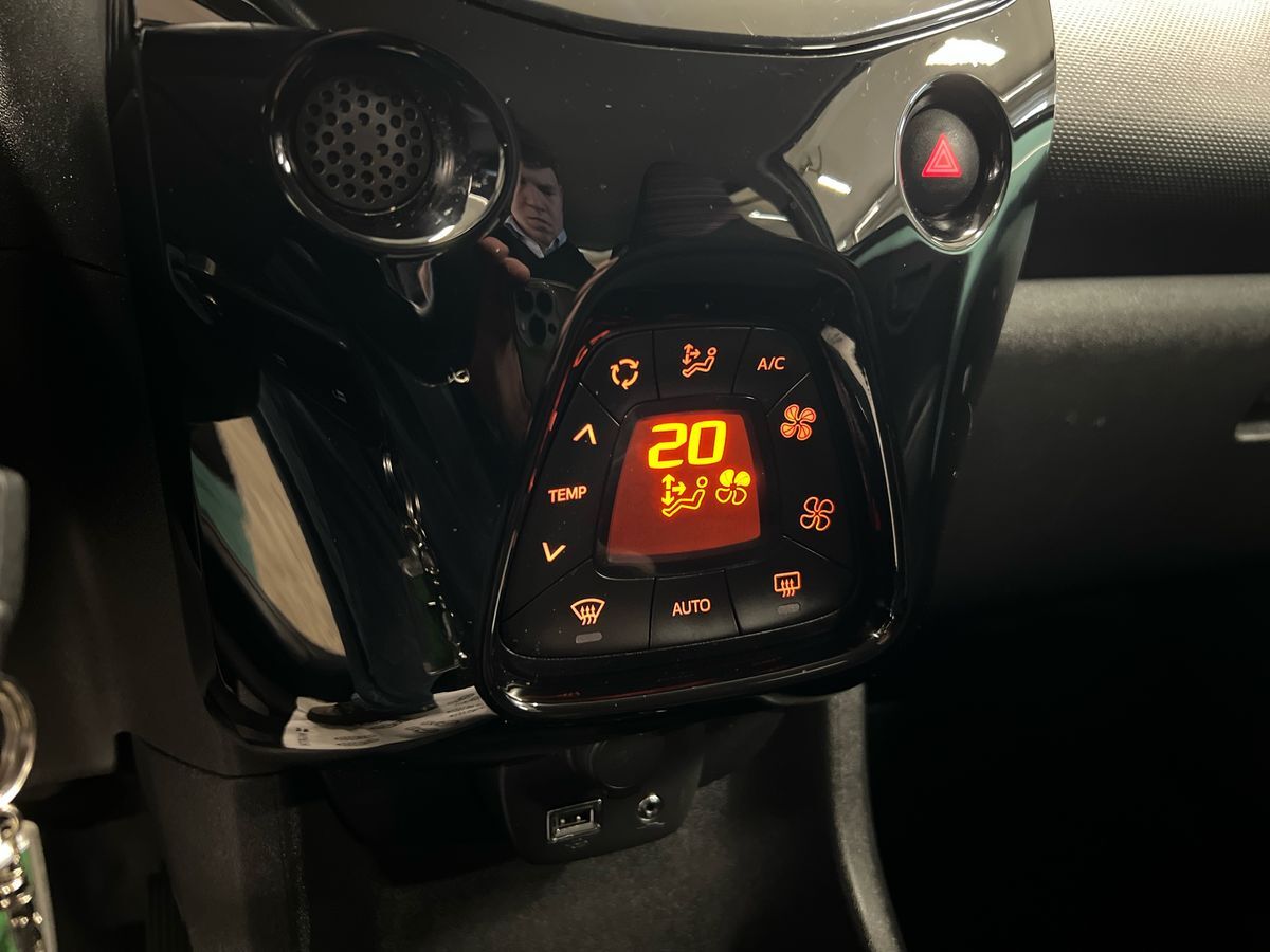 Billede af Citroën C1 1,0 VTi Sportline 72HK 5d