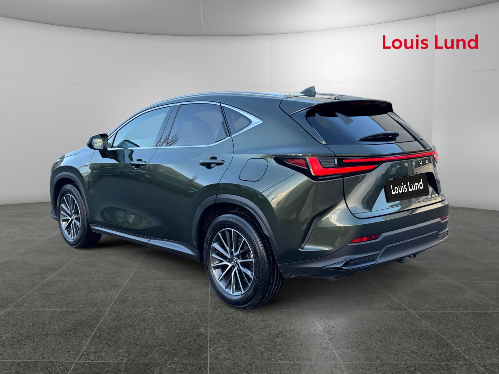 Billede af Lexus NX 450h+ 2,5 Plugin-hybrid Business Plus 4WD 309HK 5d Trinl. Gear