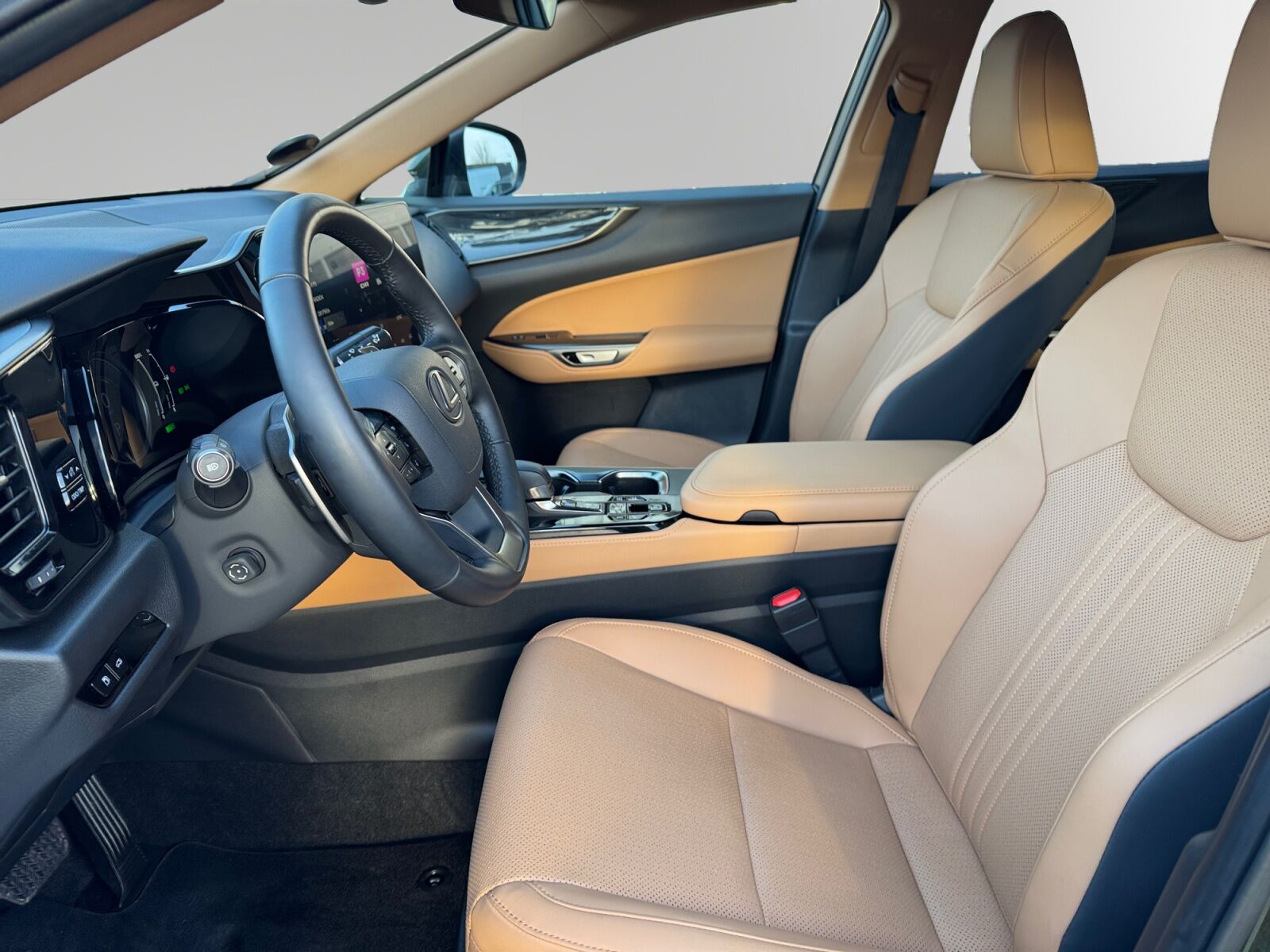 Billede af Lexus NX 450h+ 2,5 Plugin-hybrid Business Plus 4WD 309HK 5d Trinl. Gear