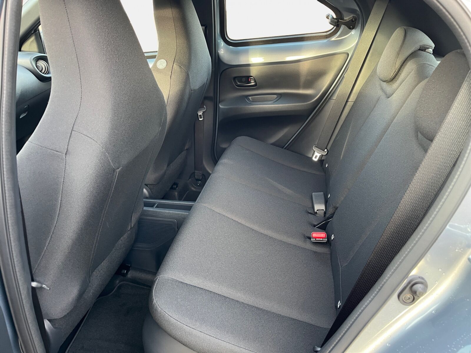 Billede af Toyota Aygo X 1,5 Hybrid Play Comfort CVT 116HK 5d Aut.