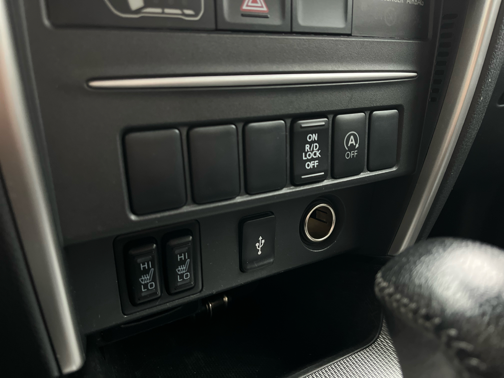 Billede af Mitsubishi L200 Dob. Cab 2,2 DI-D Instyle 4WD 150HK DobKab 6g Aut.