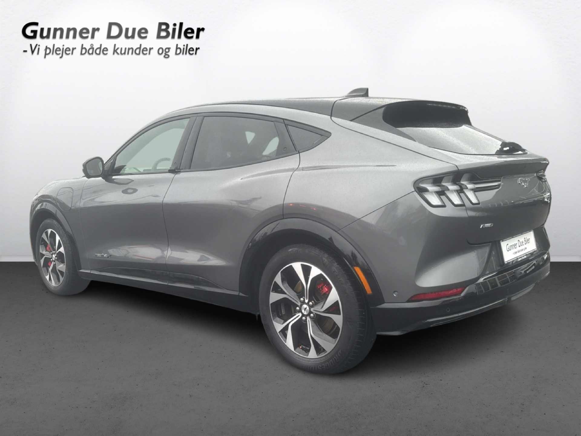 Billede af Ford Mustang Mach-E EL UR Premium AWD 351HK 5d Aut.