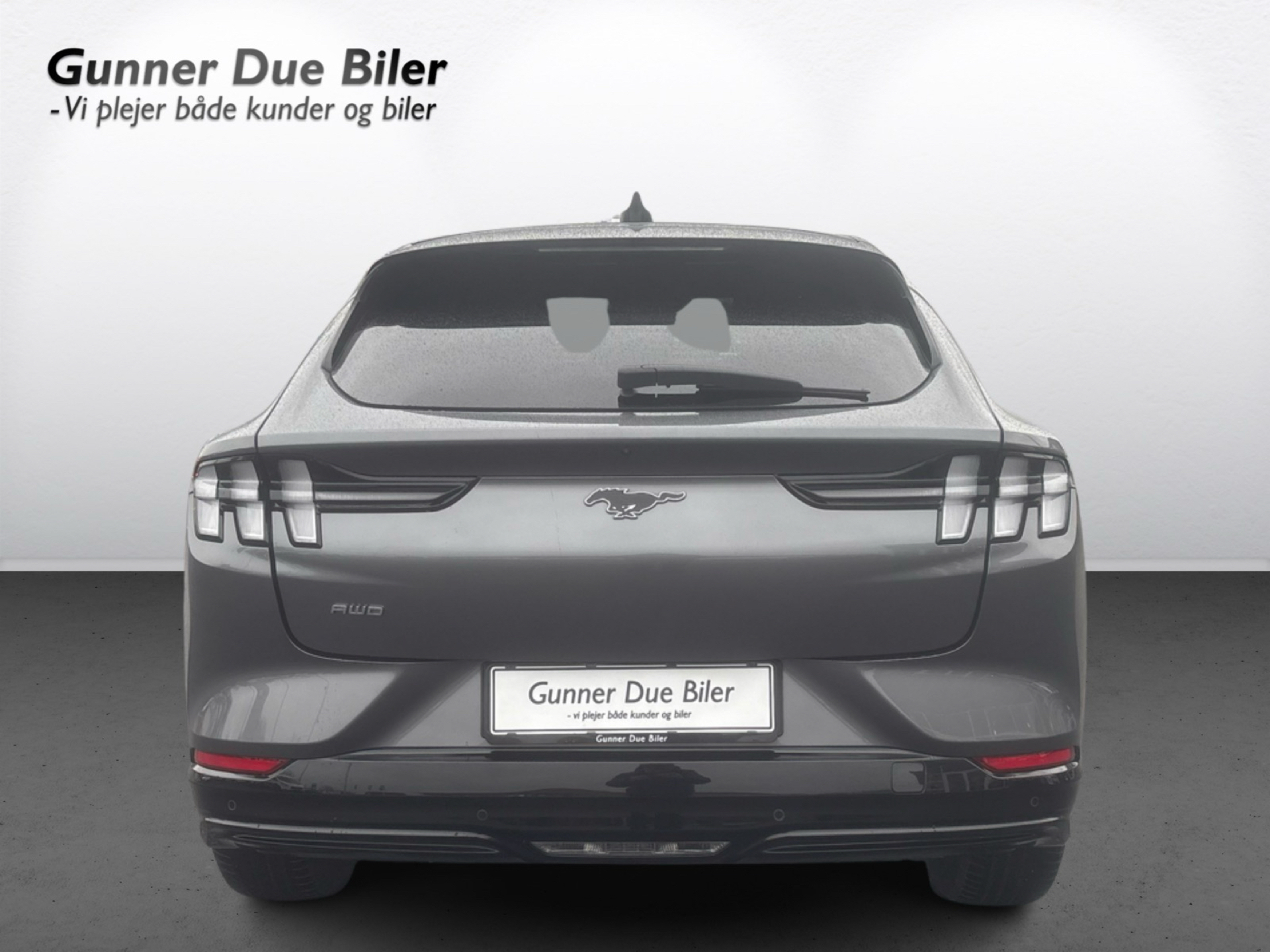 Billede af Ford Mustang Mach-E EL UR Premium AWD 351HK 5d Aut.