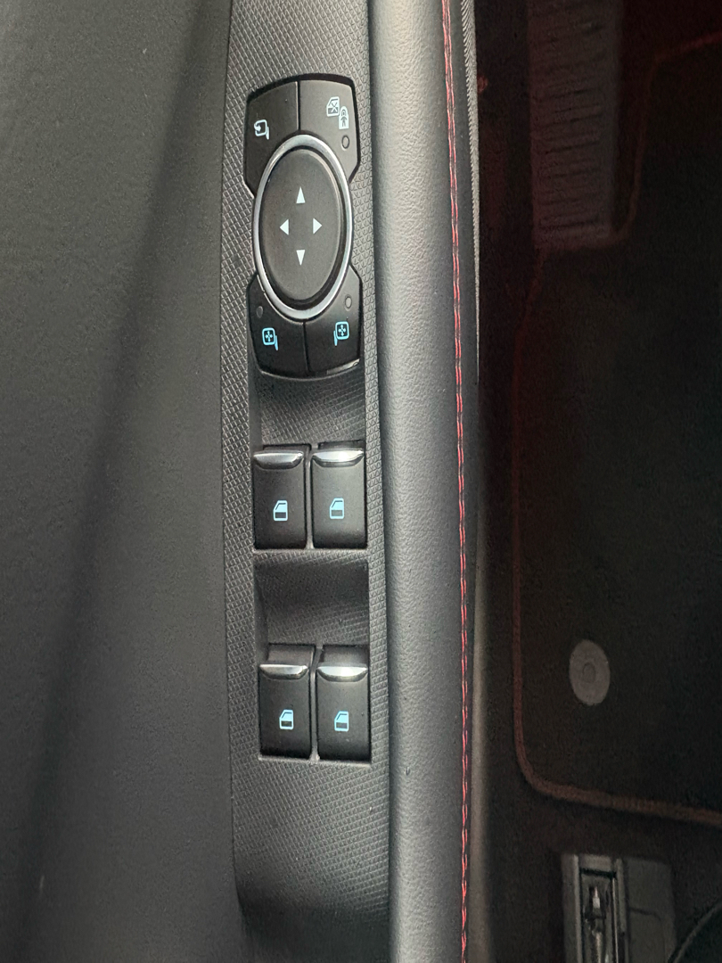 Billede af Ford Mustang Mach-E EL UR Premium AWD 351HK 5d Aut.