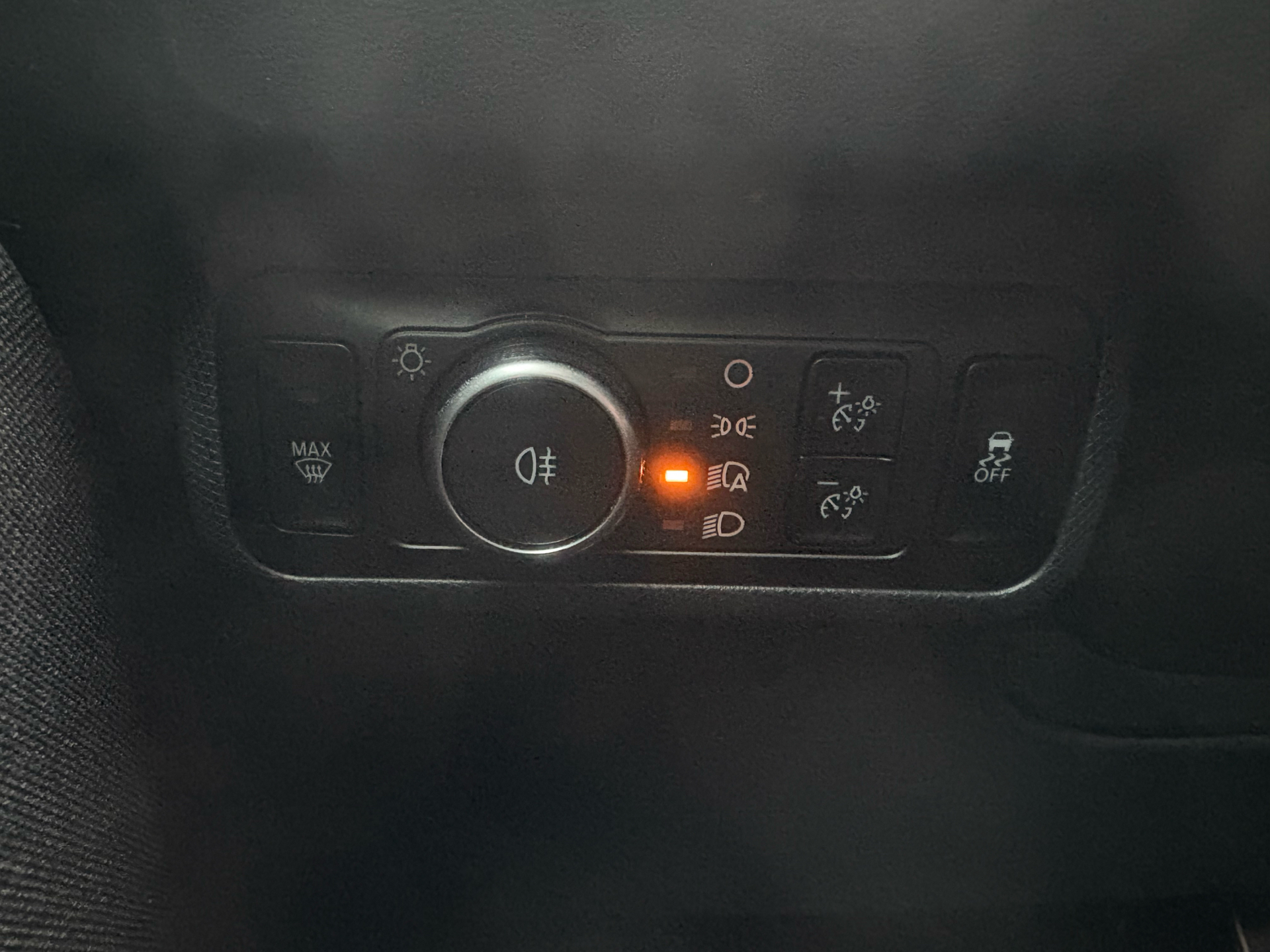 Billede af Ford Mustang Mach-E EL UR Premium AWD 351HK 5d Aut.