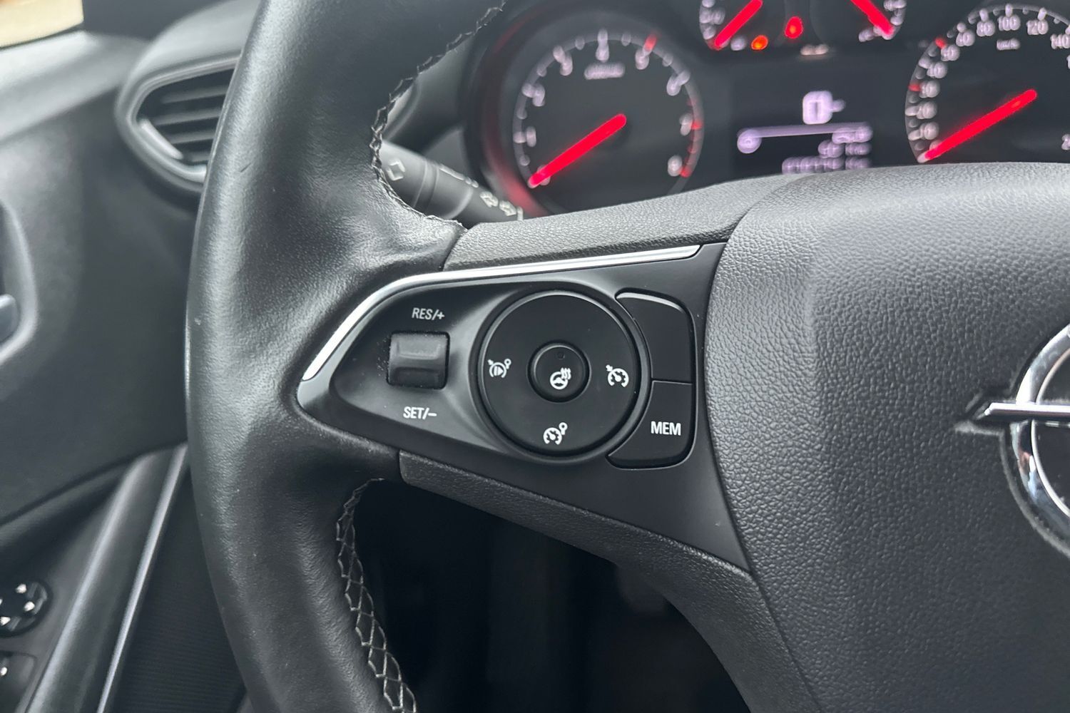 Billede af Opel Crossland X 1,2 Edition+ 83HK 5d