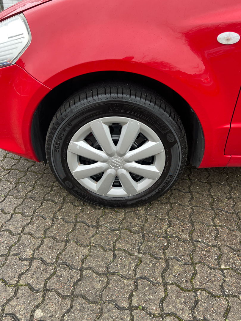 Billede af Suzuki SX4 1,6 16V GL A/C 120HK 5d