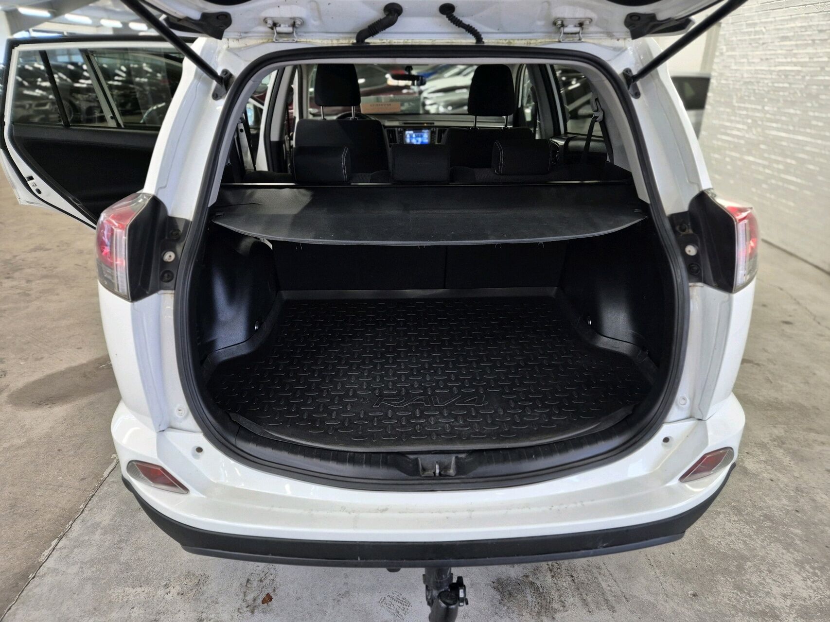 Billede af Toyota RAV4 2,0 D-4D T2+ 4x2 143HK 5d 6g