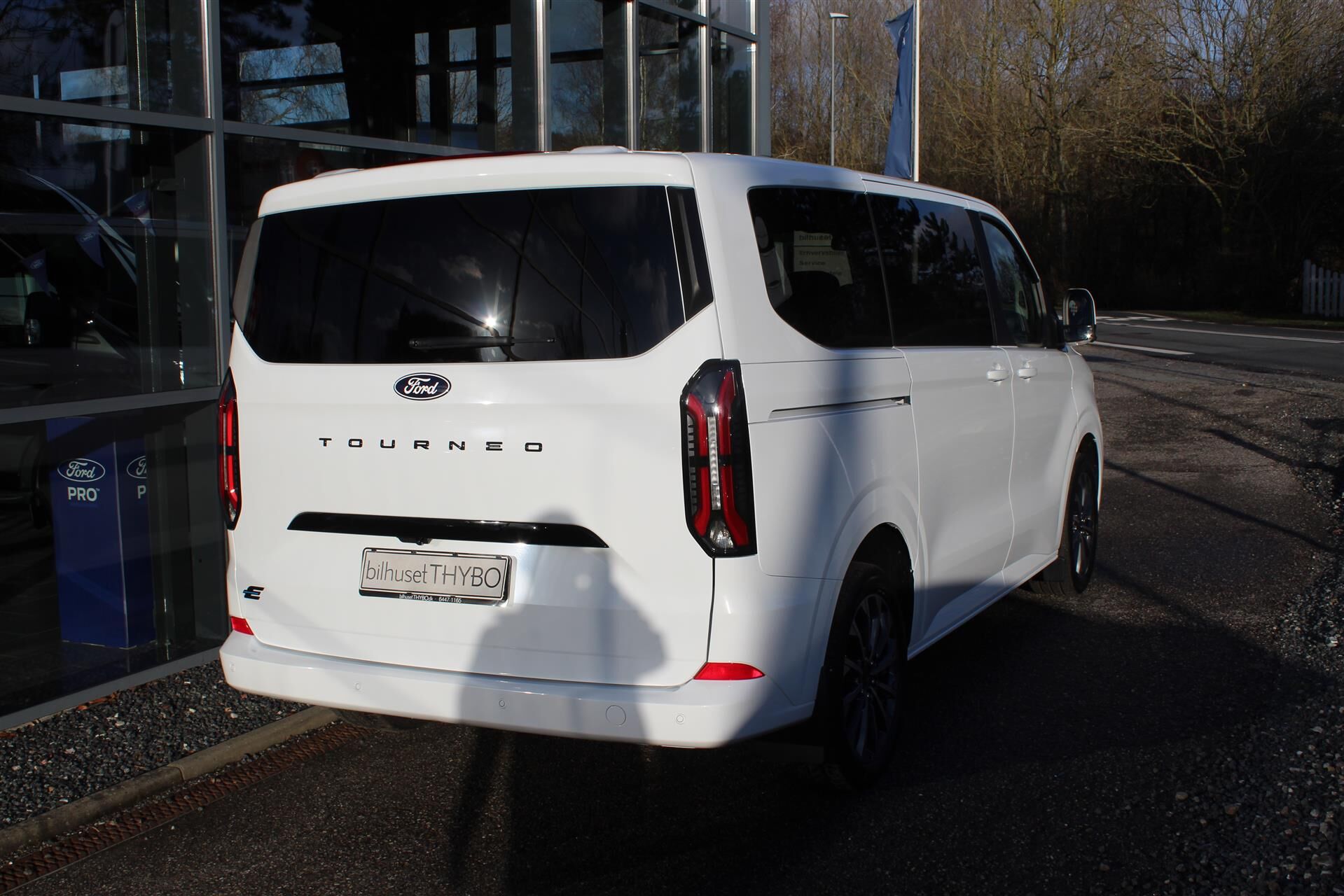 Billede af Ford E-Tourneo Custom 340 L1H1 EL Titanium X 218HK Aut.