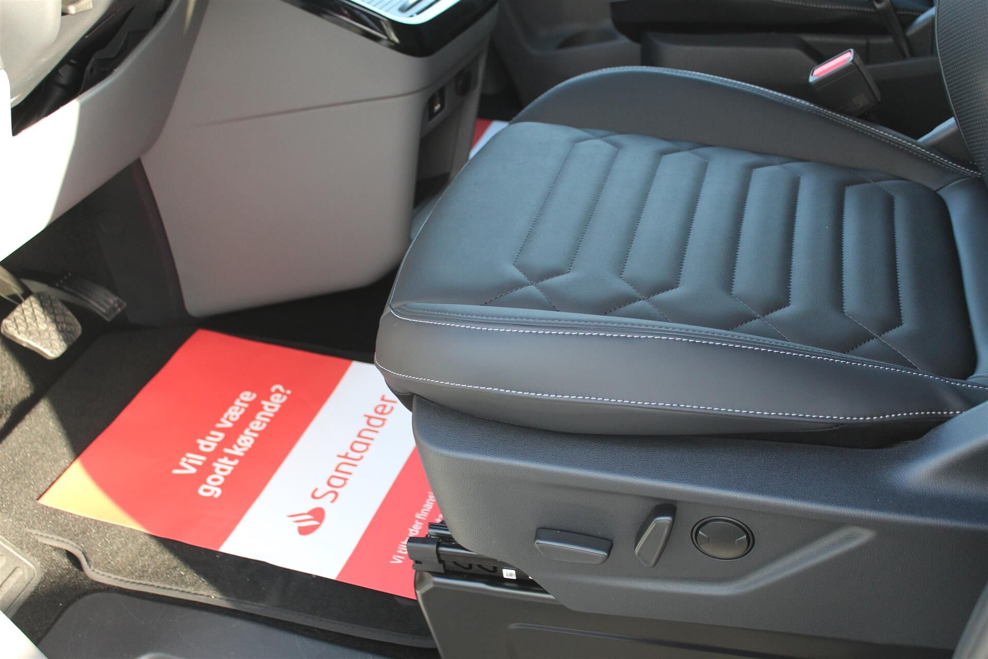 Billede af Ford E-Tourneo Custom 340 L1H1 EL Titanium X 218HK Aut.