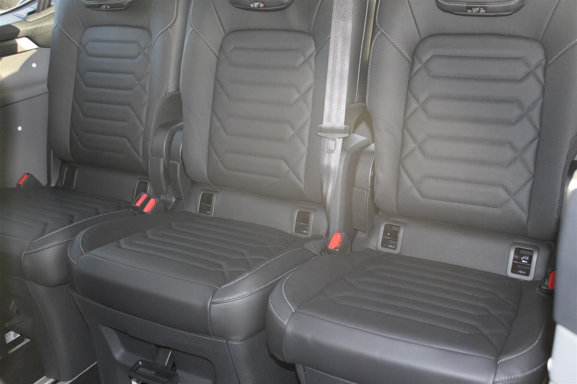 Billede af Ford E-Tourneo Custom 340 L1H1 EL Titanium X 218HK Aut.