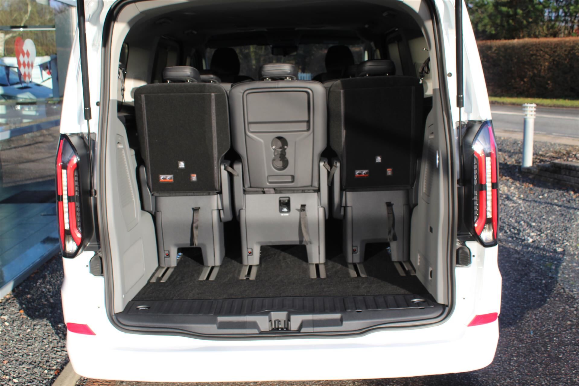 Billede af Ford E-Tourneo Custom 340 L1H1 EL Titanium X 218HK Aut.