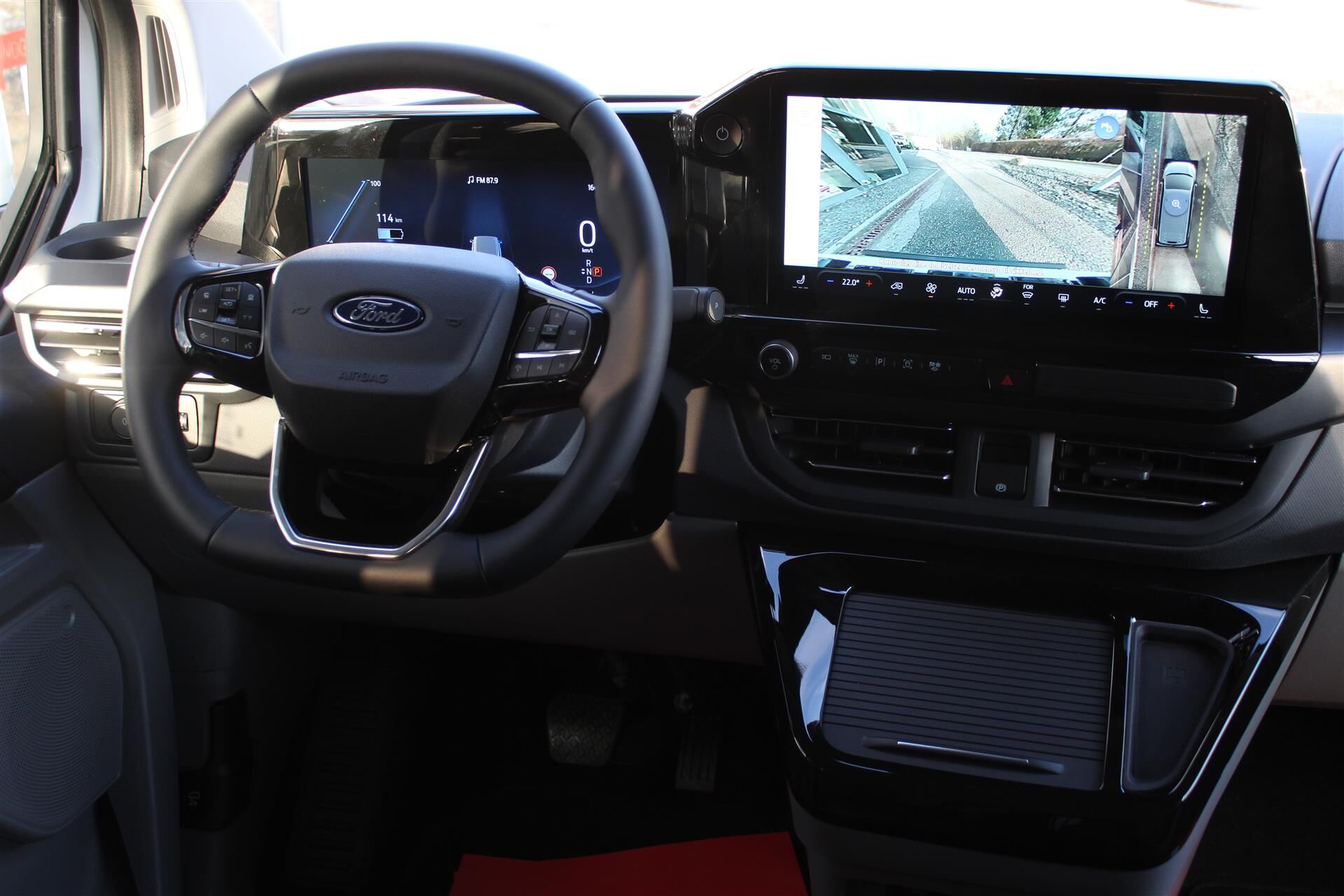 Billede af Ford E-Tourneo Custom 340 L1H1 EL Titanium X 218HK Aut.