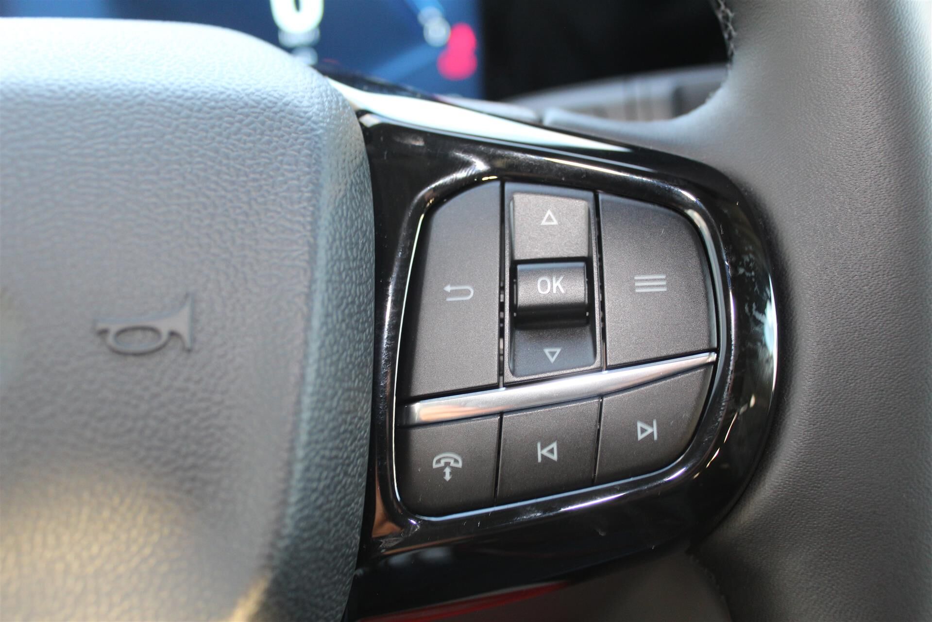 Billede af Ford E-Tourneo Custom 340 L1H1 EL Titanium X 218HK Aut.