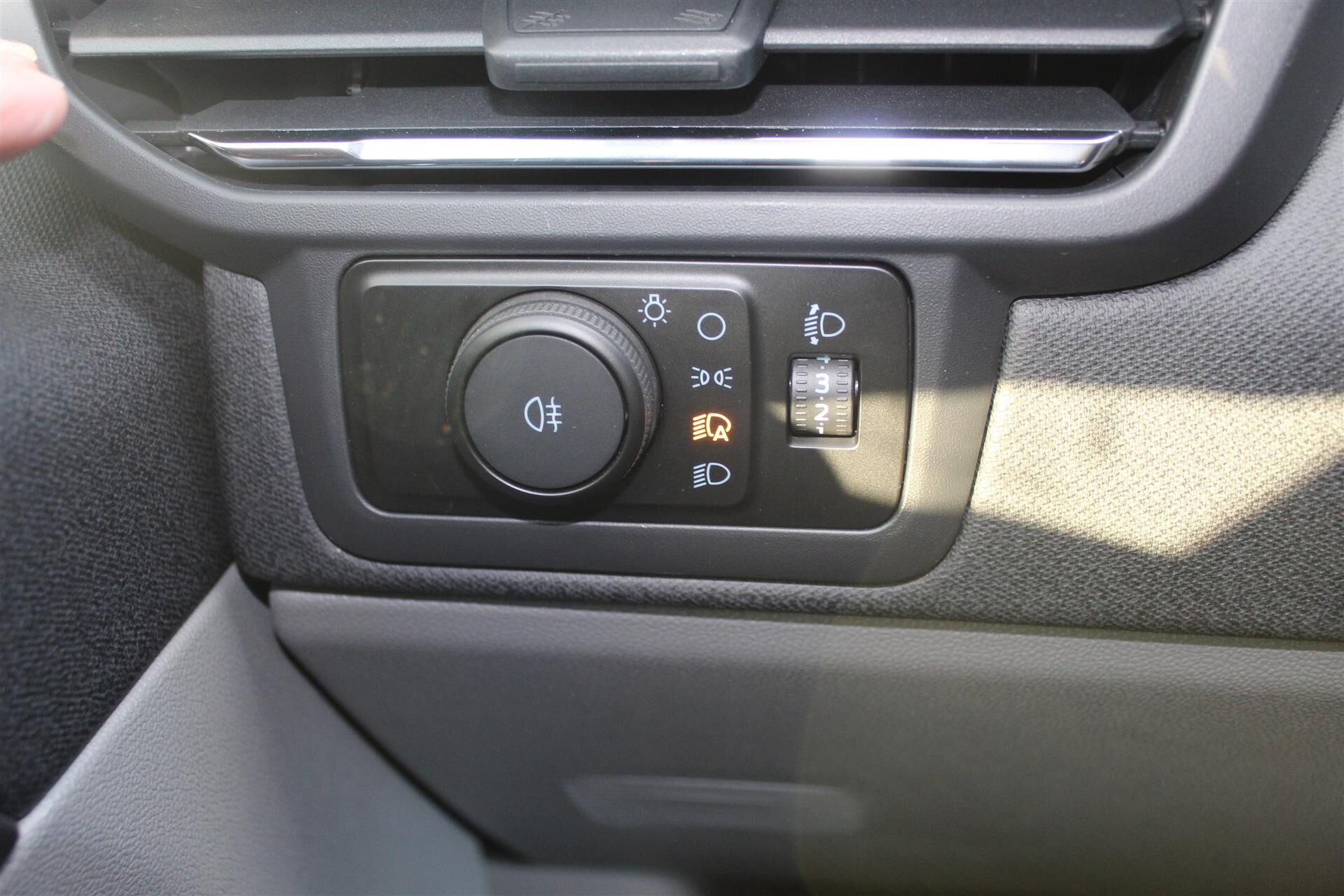 Billede af Ford E-Tourneo Custom 340 L1H1 EL Titanium X 218HK Aut.