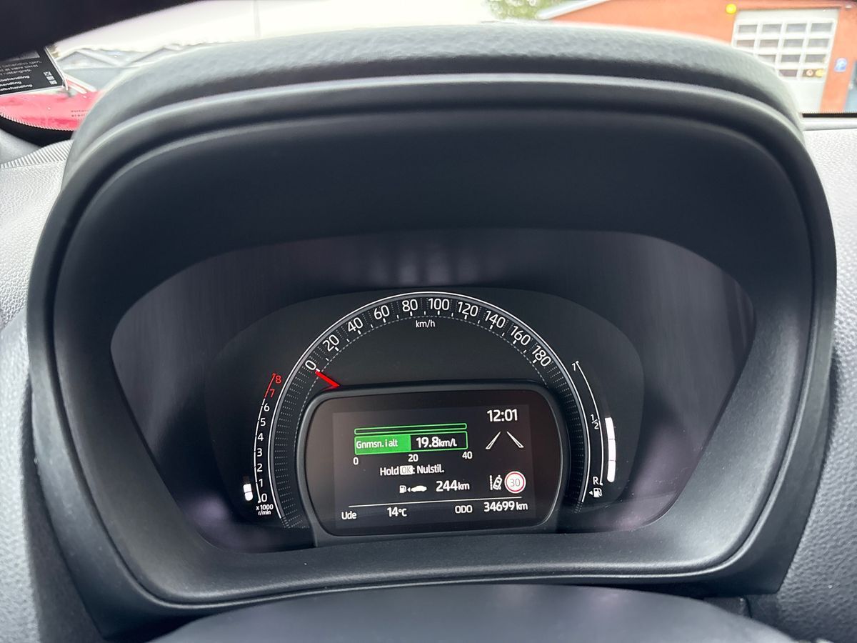 Billede af Toyota Aygo X 1,0 VVT-I Air Pulse 72HK 5d
