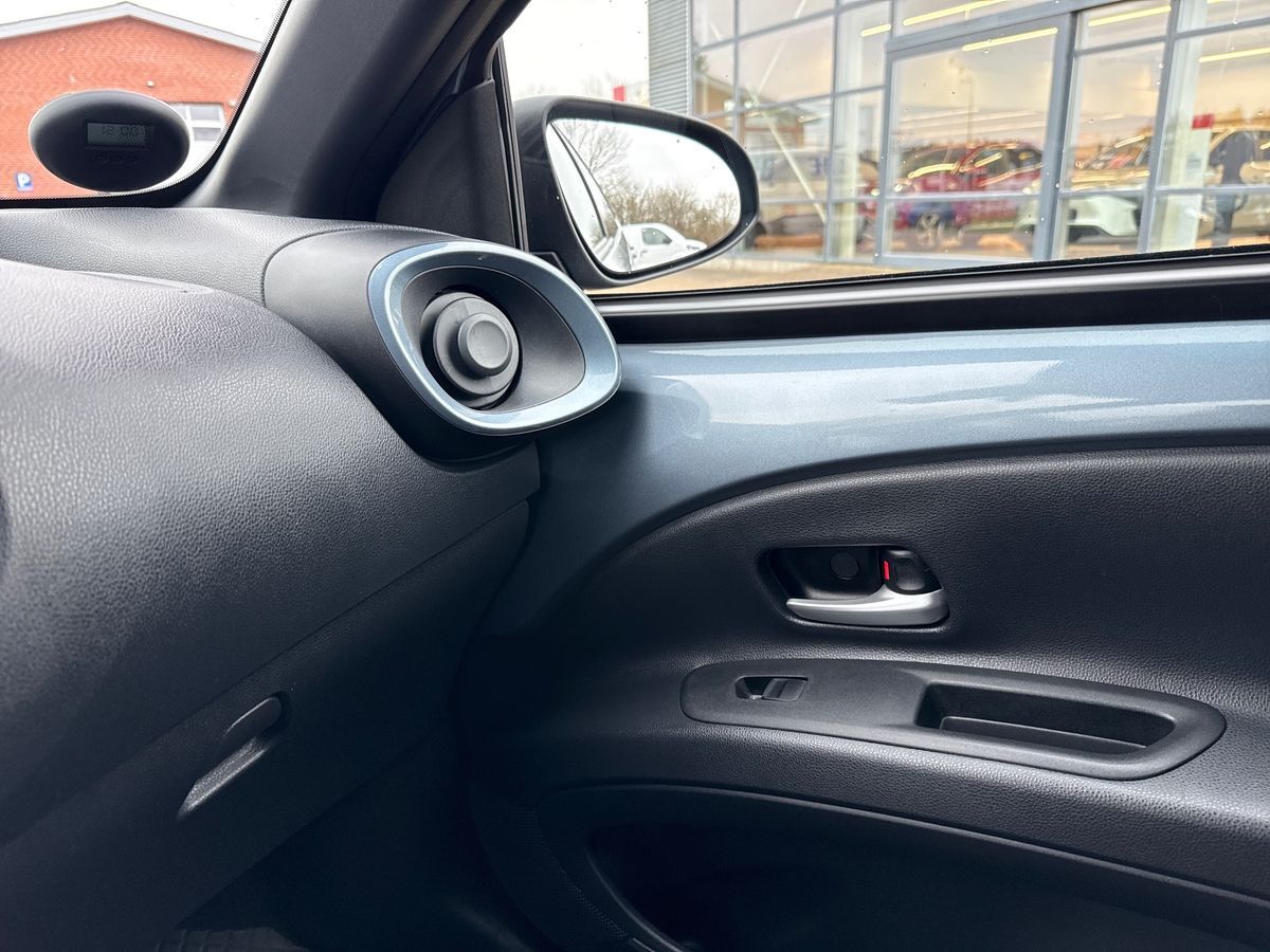 Billede af Toyota Aygo X 1,0 VVT-I Air Pulse 72HK 5d