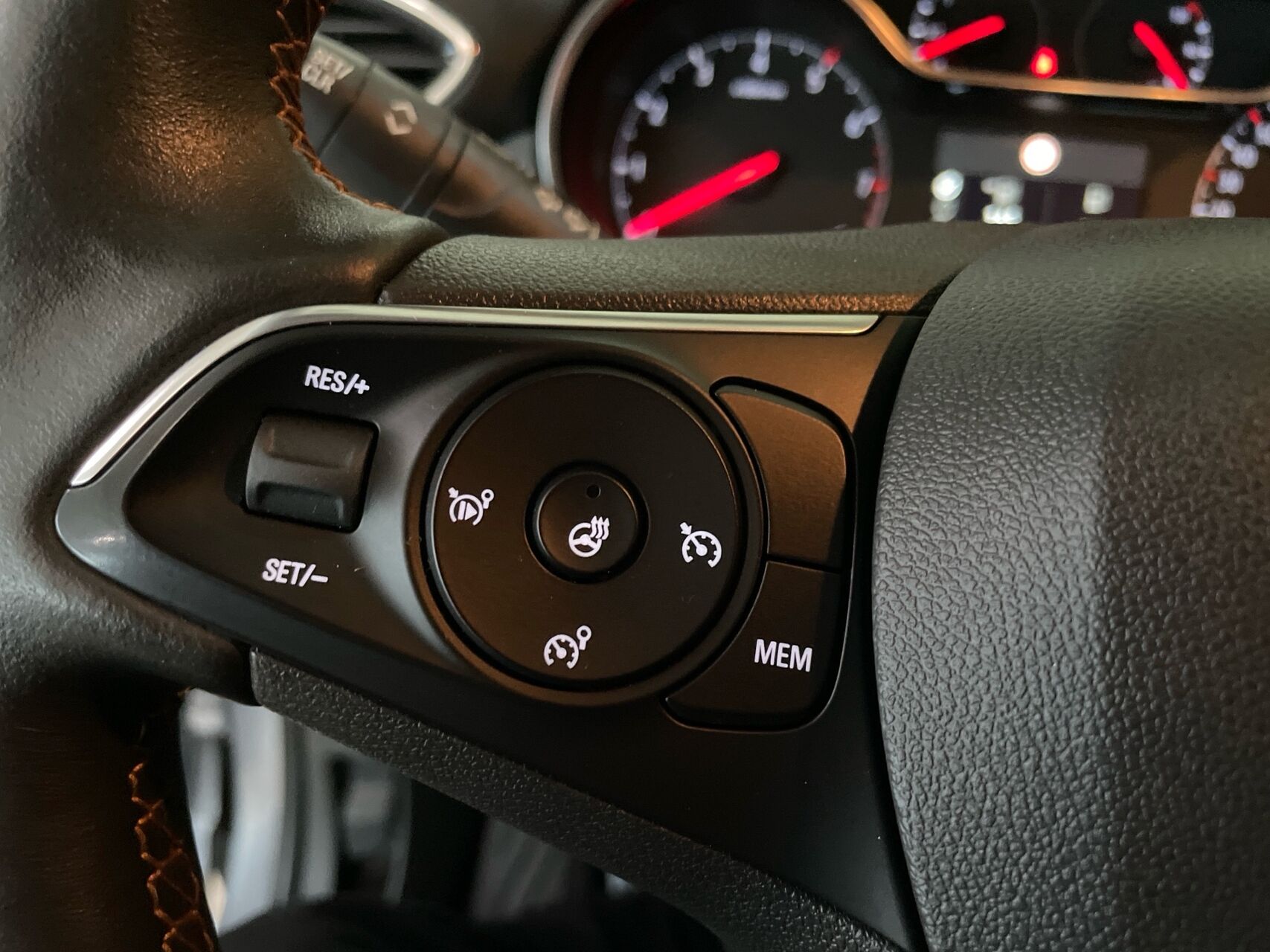 Billede af Opel Crossland X 1,2 Impress 83HK 5d