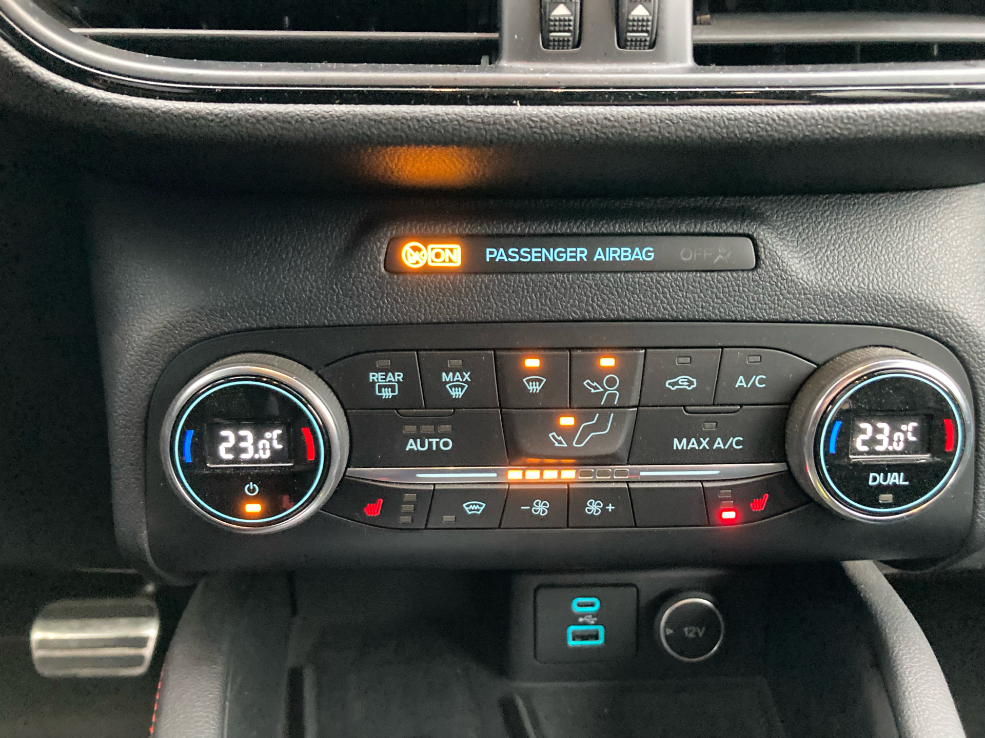 Billede af Ford Kuga 2,5 Plugin-hybrid ST-Line X CVT 225HK 5d Trinl. Gear