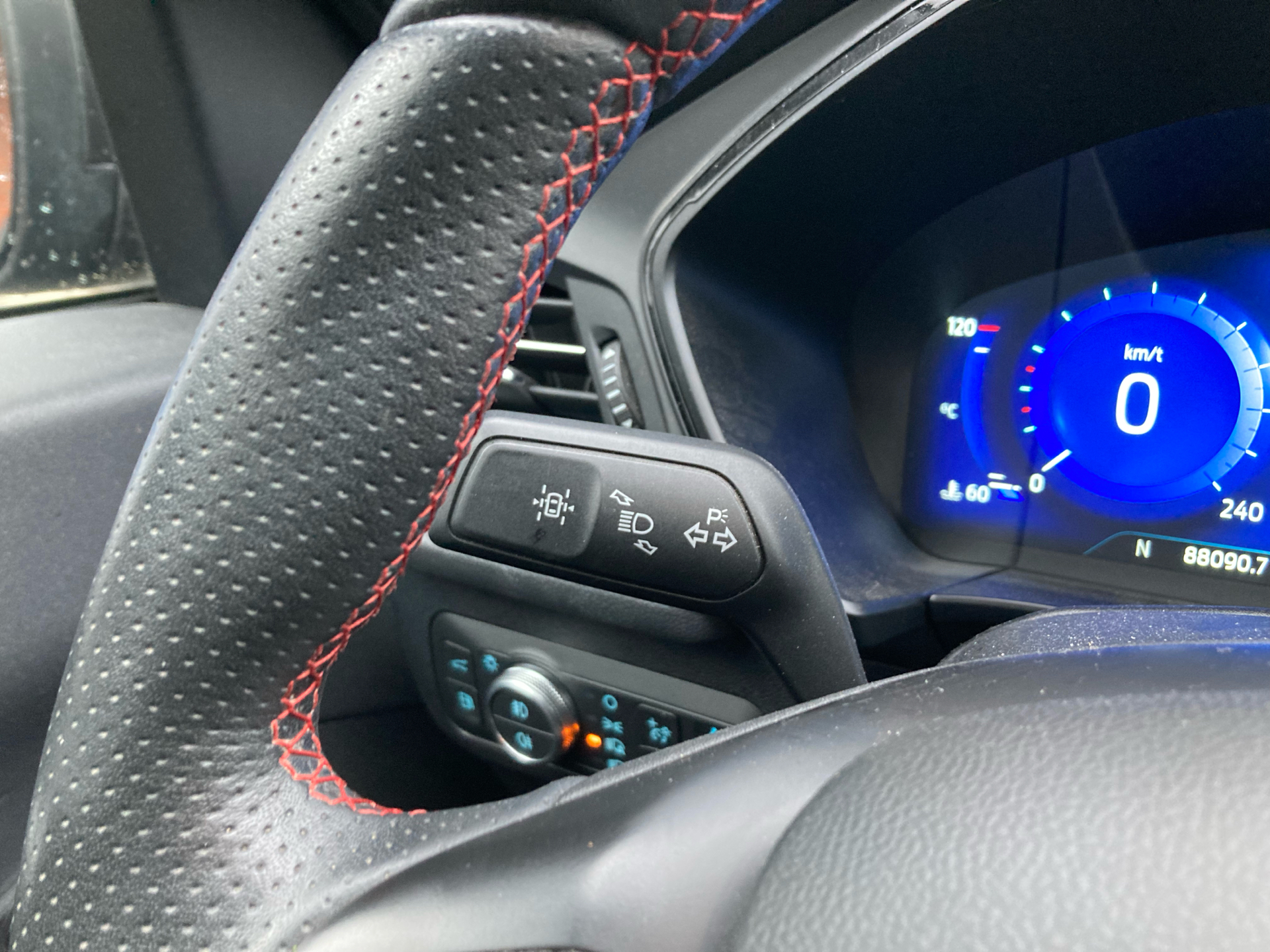 Billede af Ford Kuga 2,5 Plugin-hybrid ST-Line X CVT 225HK 5d Trinl. Gear