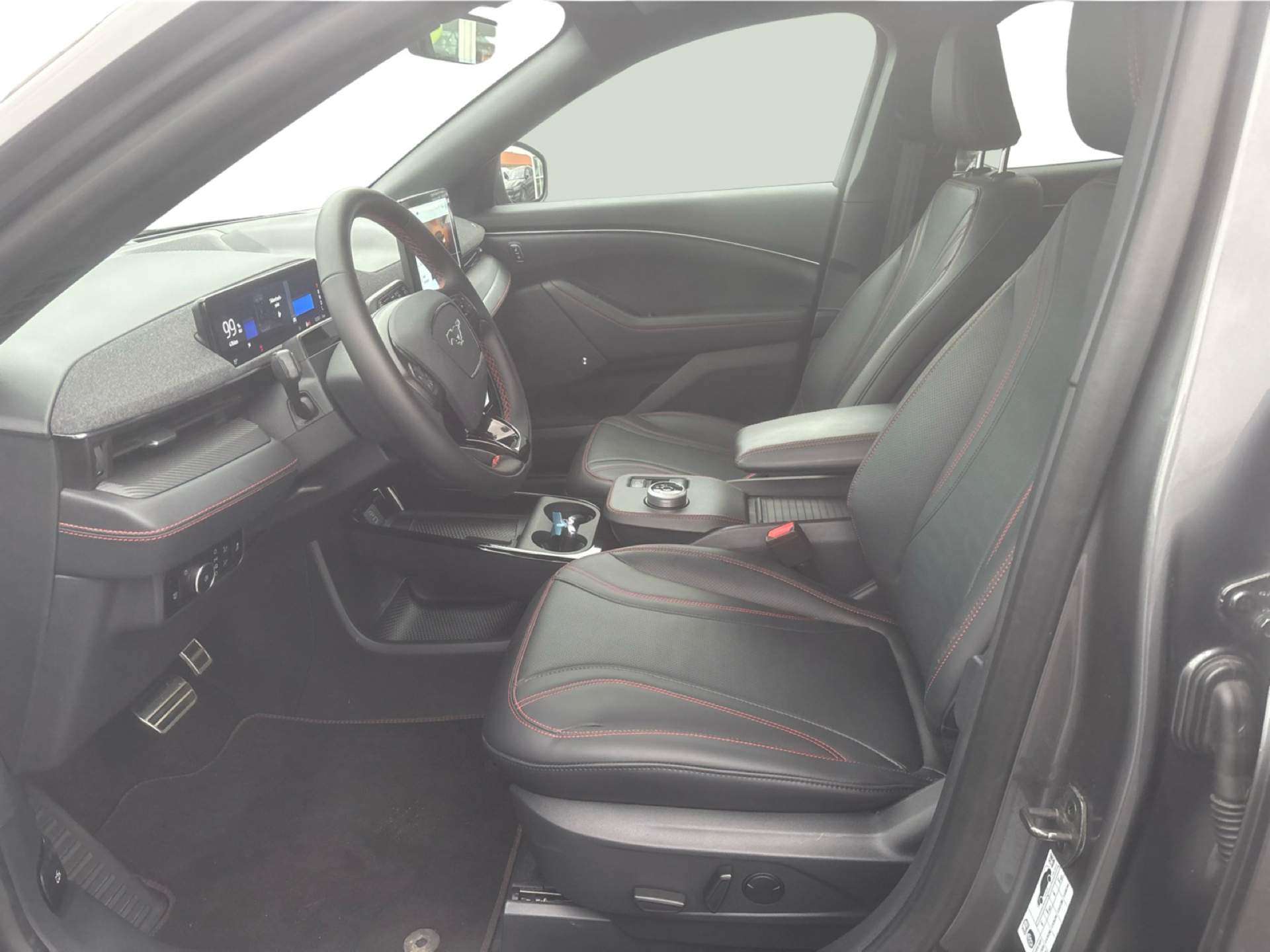 Billede af Ford Mustang Mach-E EL UR Premium 294HK 5d Aut.