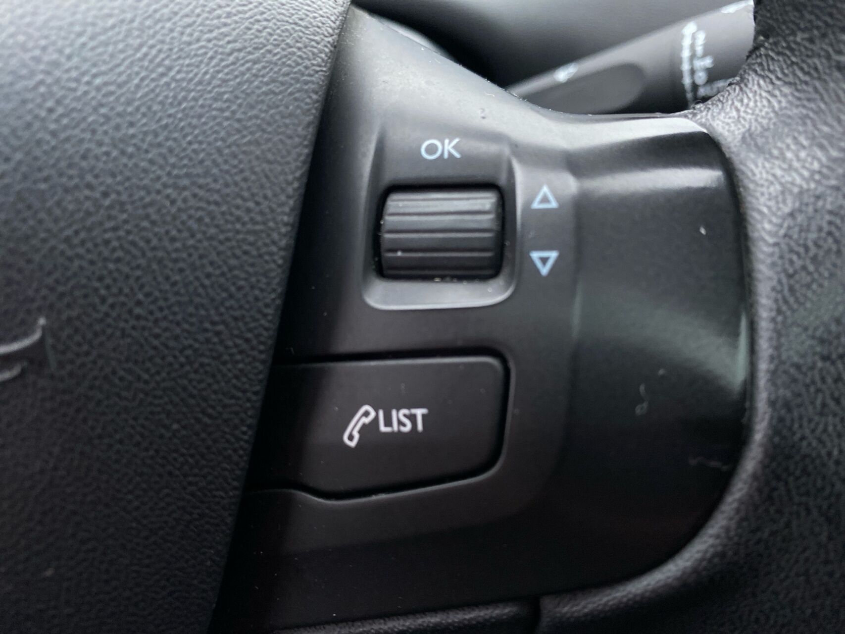 Billede af Peugeot 208 1,2 VTi Supreme 82HK 5d