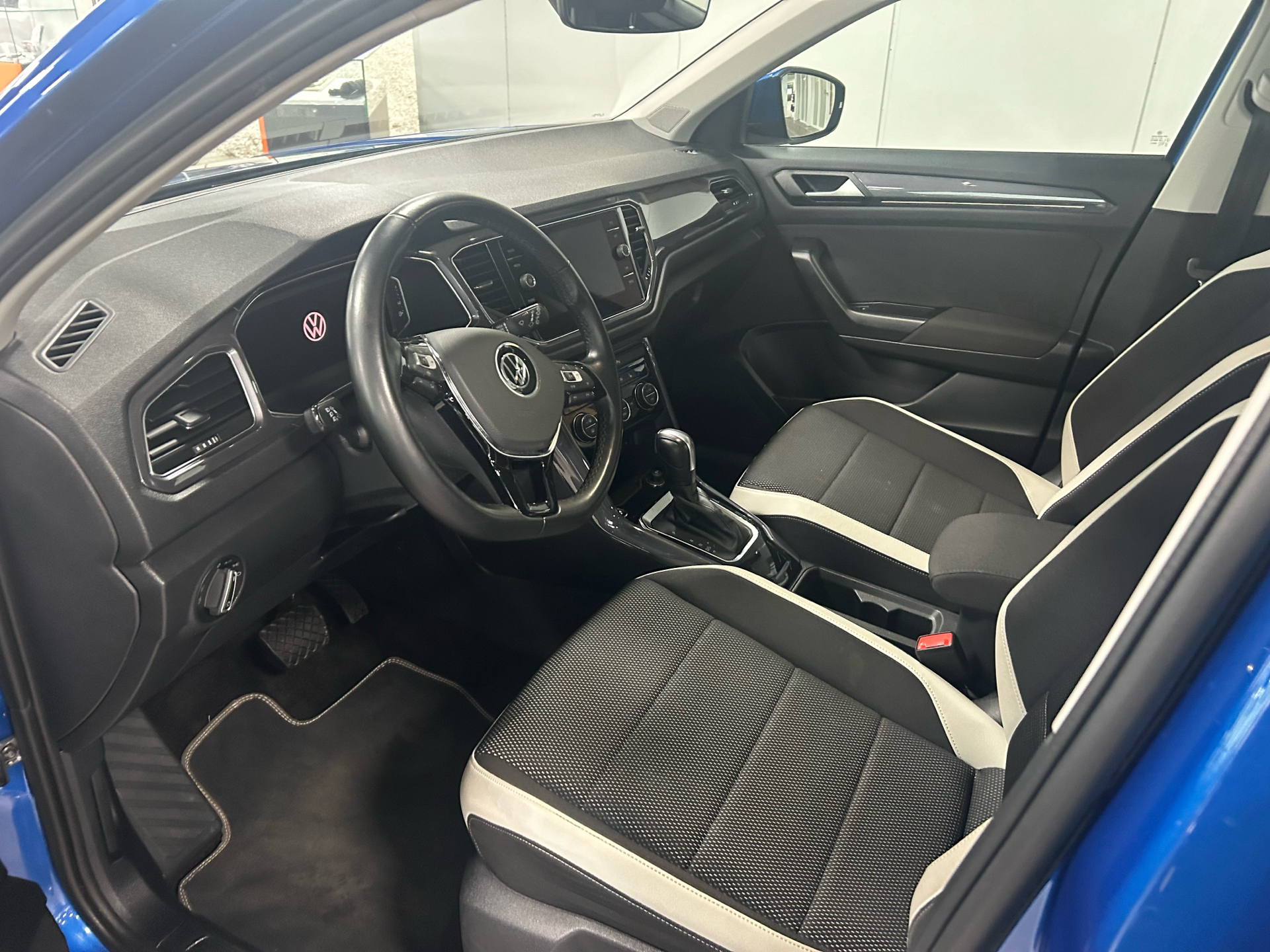 Billede af VW T-Roc 1,5 TSI ACT Sport DSG 150HK 5d 7g Aut.