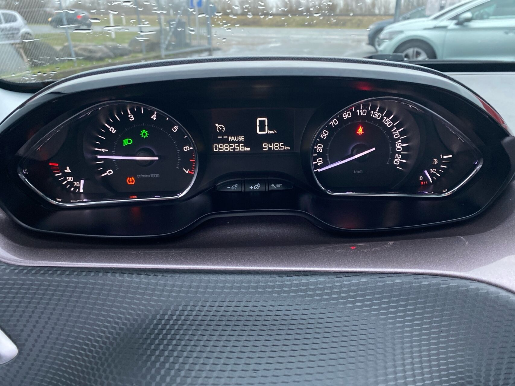 Billede af Peugeot 2008 1,2 VTi Active Sky 82HK