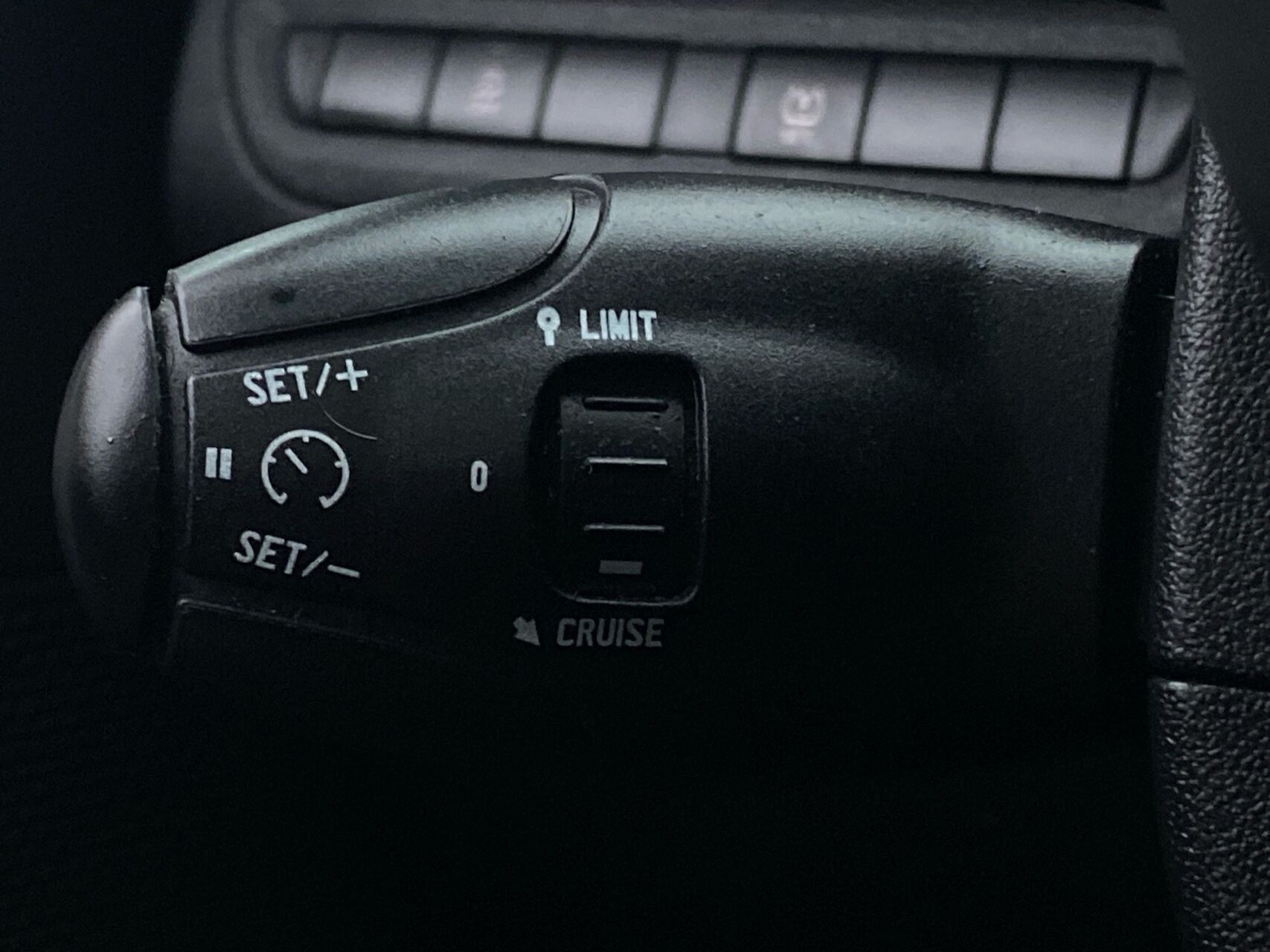 Billede af Peugeot 2008 1,2 VTi Active Sky 82HK