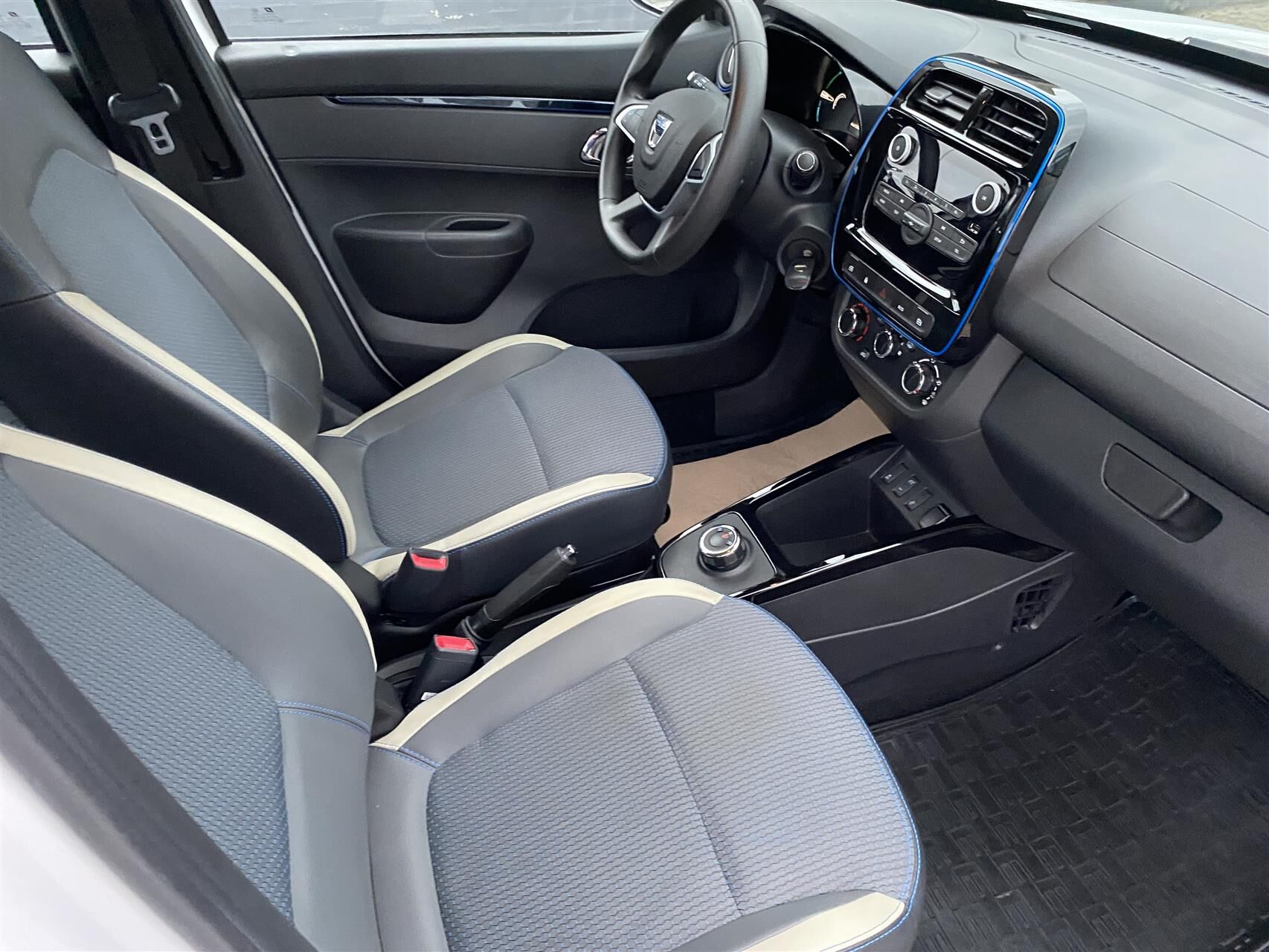 Billede af Dacia Spring EL Comfort Plus 44HK 5d Aut.